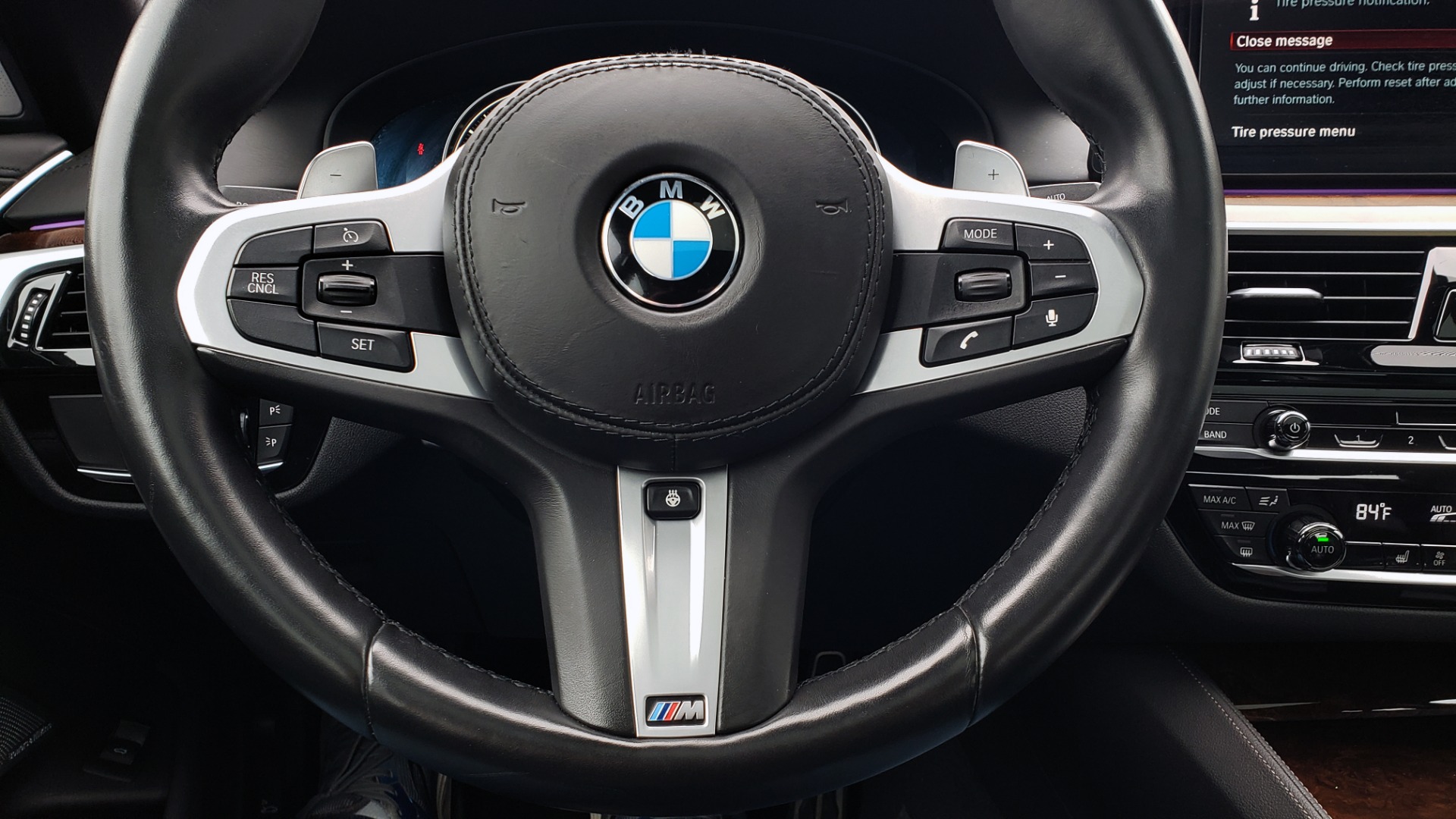 Used 2018 BMW 5 SERIES M550I XDRIVE EXEC PKG / DRVR ASST / CLD WTHR / ACTIVE DRV ASST for sale Sold at Formula Imports in Charlotte NC 28227 40