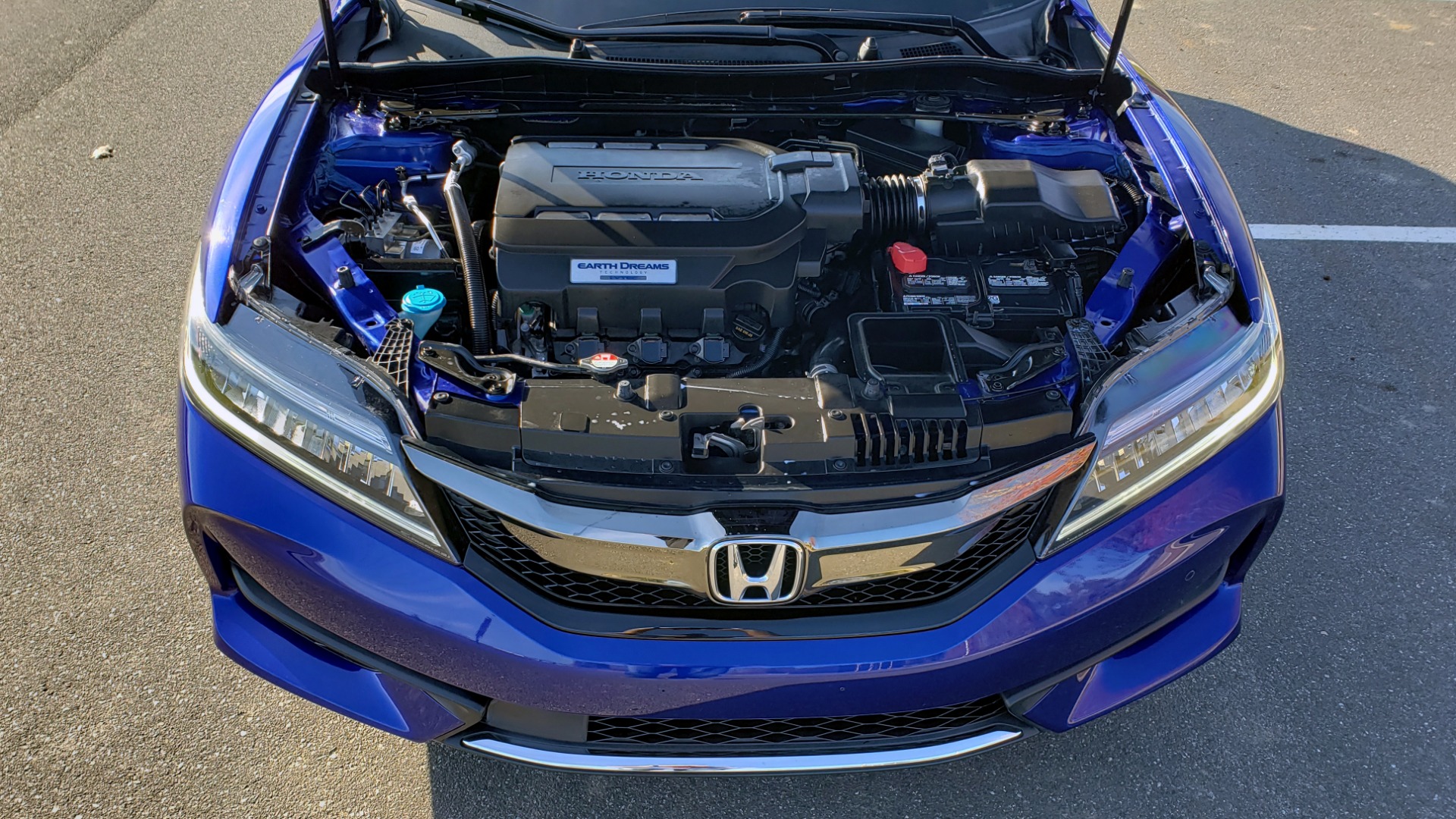 Used 2017 Honda ACCORD COUPE TOURING V6 / 2-DR / NAV / SUNROOF / LANEWATCH / CMBS for sale Sold at Formula Imports in Charlotte NC 28227 15