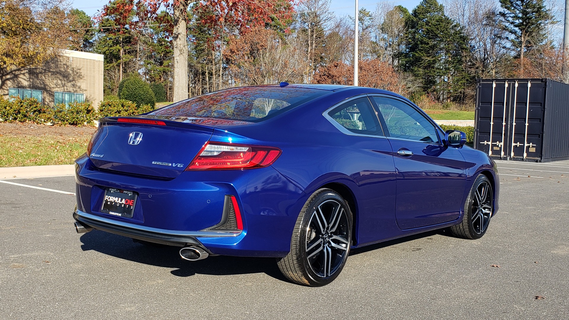 Used 2017 Honda ACCORD COUPE TOURING V6 / 2-DR / NAV / SUNROOF / LANEWATCH / CMBS for sale Sold at Formula Imports in Charlotte NC 28227 8