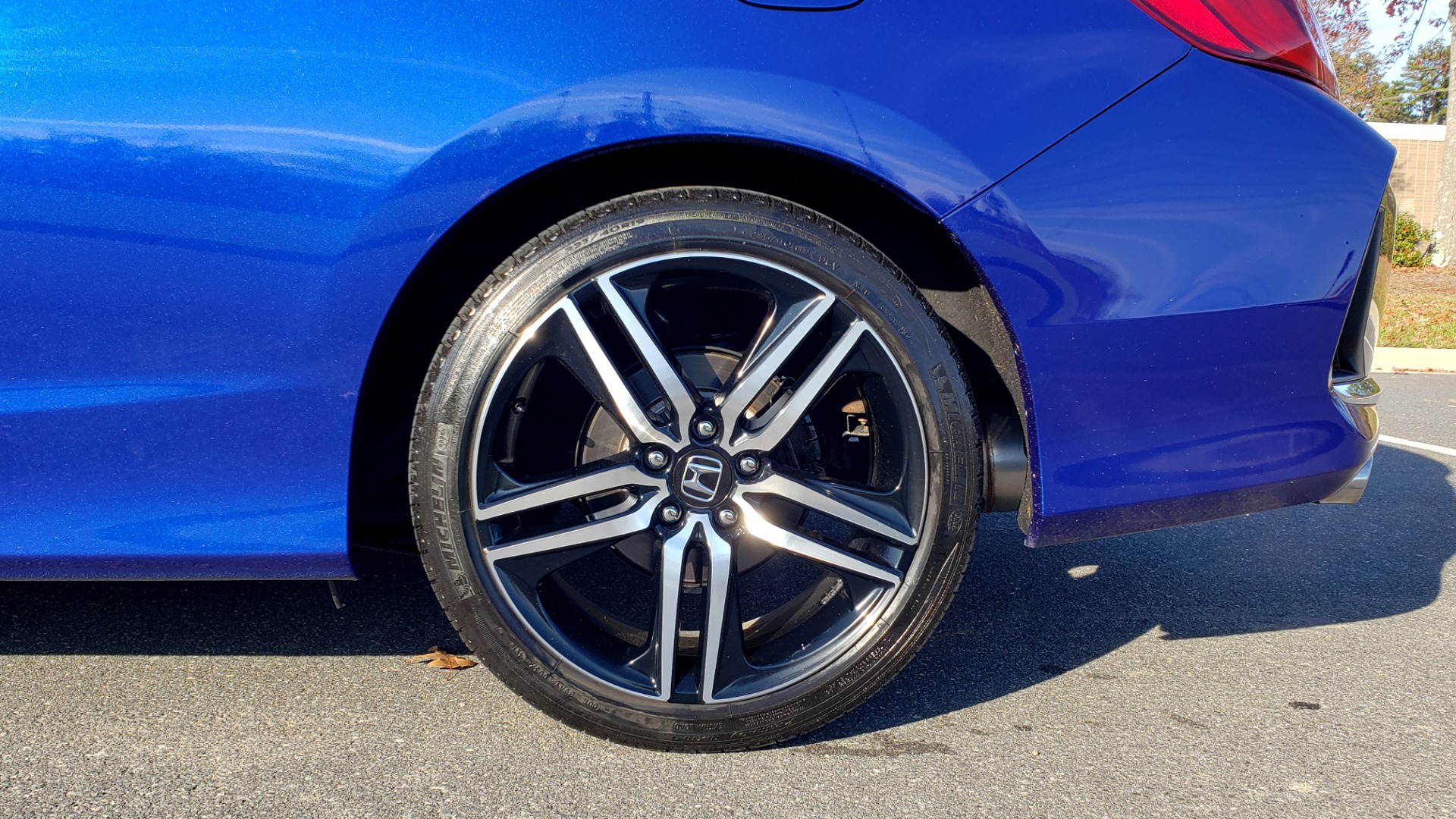 Used 2017 Honda ACCORD COUPE TOURING V6 / 2-DR / NAV / SUNROOF / LANEWATCH / CMBS for sale Sold at Formula Imports in Charlotte NC 28227 80