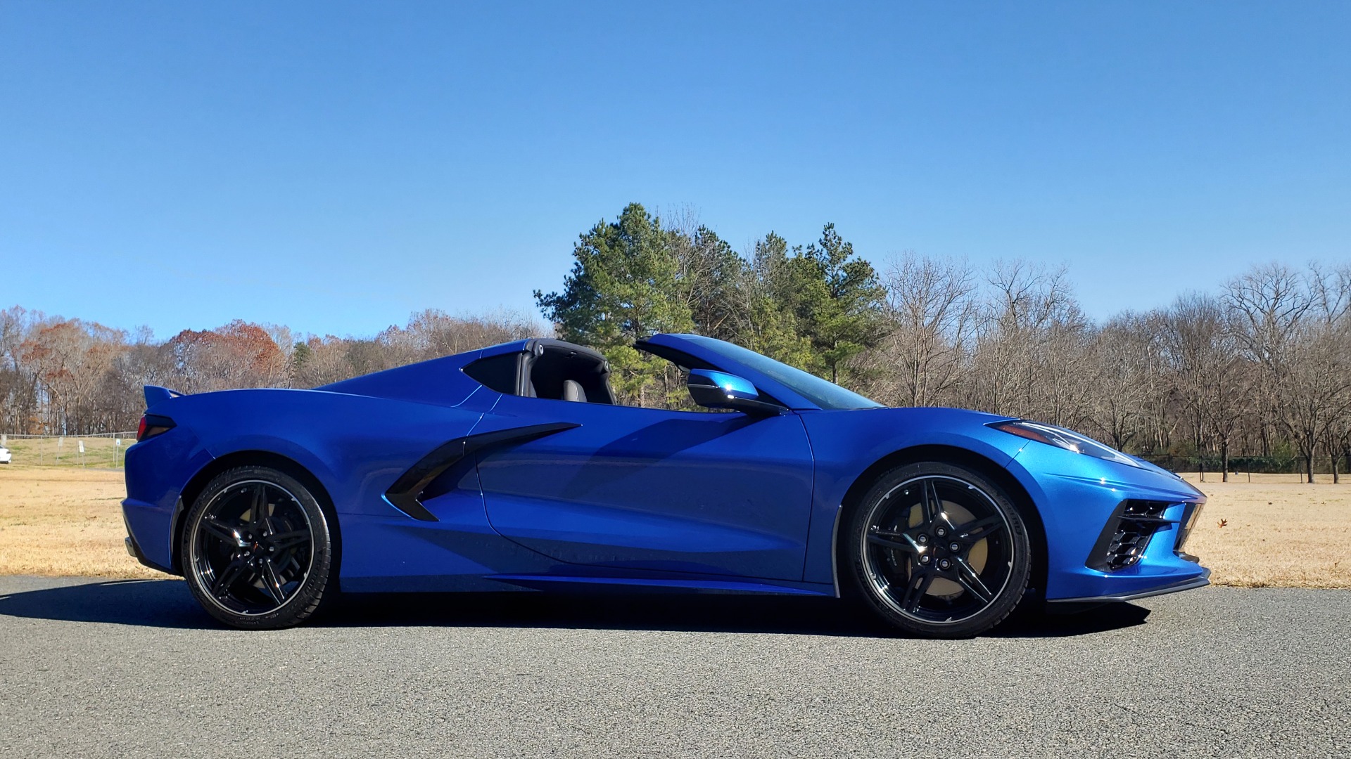 Used 2020 Chevrolet C8 CORVETTE STINGRAY 2LT COUPE / NAV / HUD / BOSE / GT2 SEATS / FRONT LIFT / REARVIEW for sale Sold at Formula Imports in Charlotte NC 28227 14