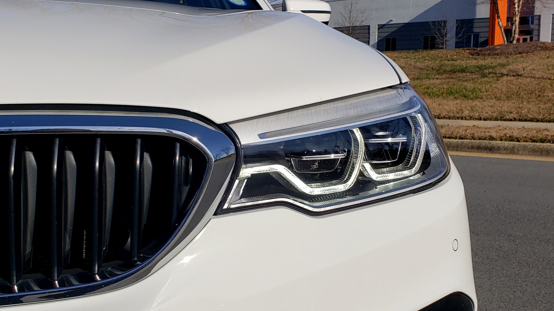 Used 2017 BMW 5 SERIES 540I PREMIUM / M-SPORT / PDC / APPLE CAR PLAY / WIFI for sale Sold at Formula Imports in Charlotte NC 28227 25