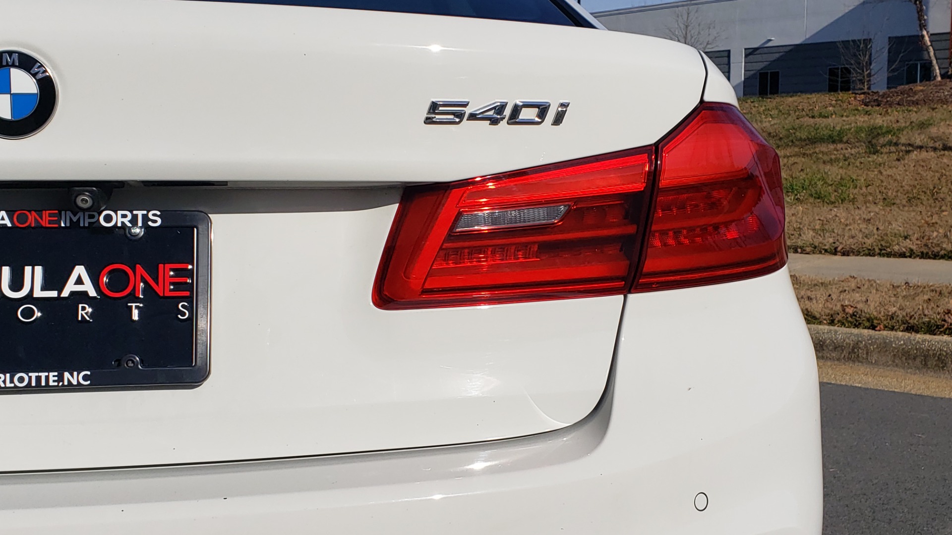Used 2017 BMW 5 SERIES 540I PREMIUM / M-SPORT / PDC / APPLE CAR PLAY / WIFI for sale Sold at Formula Imports in Charlotte NC 28227 32