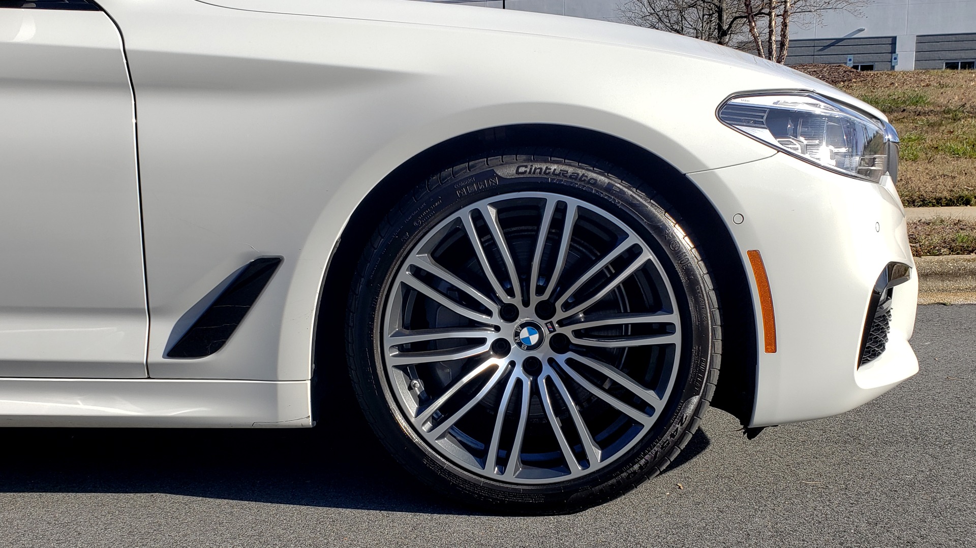 Used 2017 BMW 5 SERIES 540I PREMIUM / M-SPORT / PDC / APPLE CAR PLAY / WIFI for sale Sold at Formula Imports in Charlotte NC 28227 91