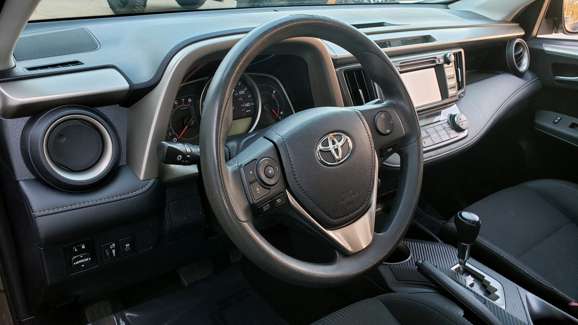 Used 2014 Toyota RAV4 XLE / FWD / 2.5L 4-CYL / 6-SPD AUTO / 17IN ALLOY / REARVIEW for sale Sold at Formula Imports in Charlotte NC 28227 67