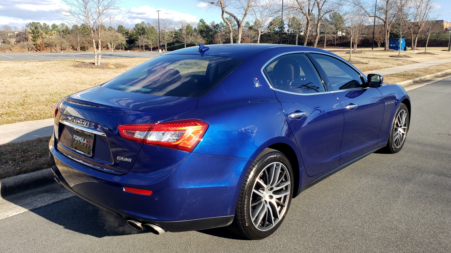 Used 2015 Maserati GHIBLI 3.0L SEDAN / TWIN-TURBO V6 / NAV / SUNROOF / REARVIEW for sale Sold at Formula Imports in Charlotte NC 28227 11