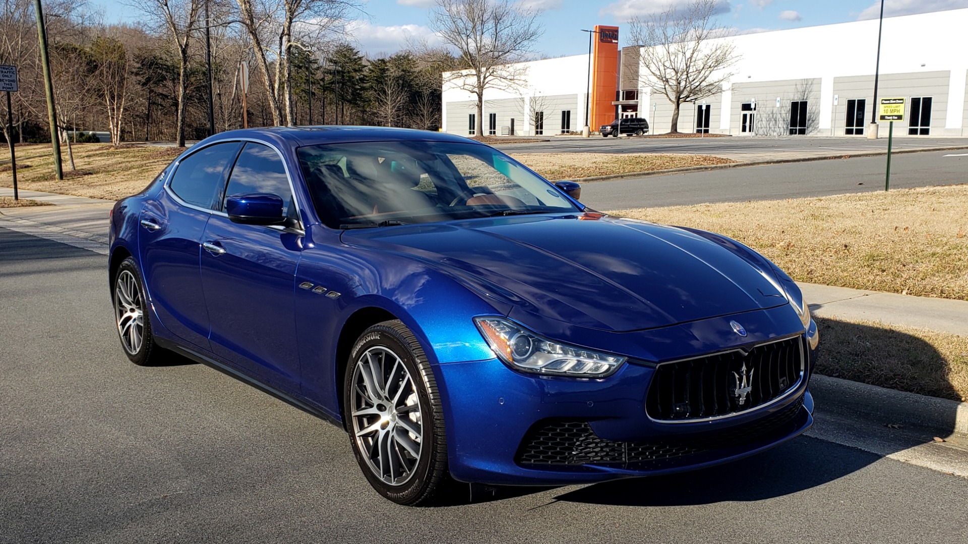 Used 2015 Maserati GHIBLI 3.0L SEDAN / TWIN-TURBO V6 / NAV / SUNROOF / REARVIEW for sale Sold at Formula Imports in Charlotte NC 28227 13