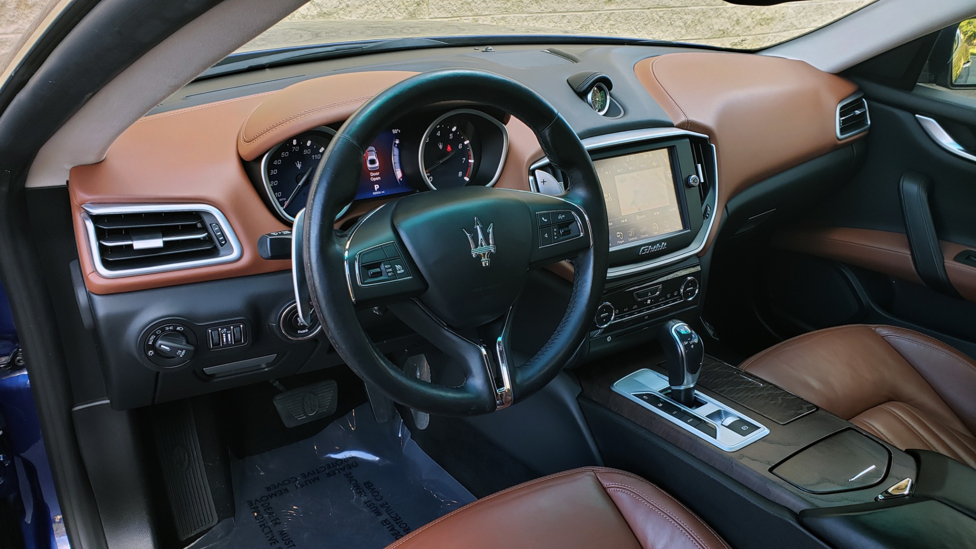 Used 2015 Maserati GHIBLI 3.0L SEDAN / TWIN-TURBO V6 / NAV / SUNROOF / REARVIEW for sale Sold at Formula Imports in Charlotte NC 28227 43