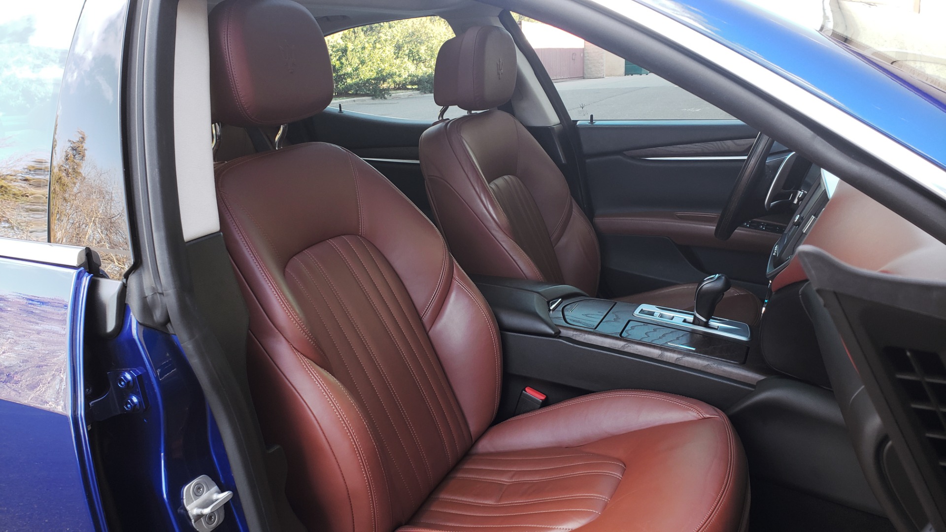 Used 2015 Maserati GHIBLI 3.0L SEDAN / TWIN-TURBO V6 / NAV / SUNROOF / REARVIEW for sale Sold at Formula Imports in Charlotte NC 28227 69