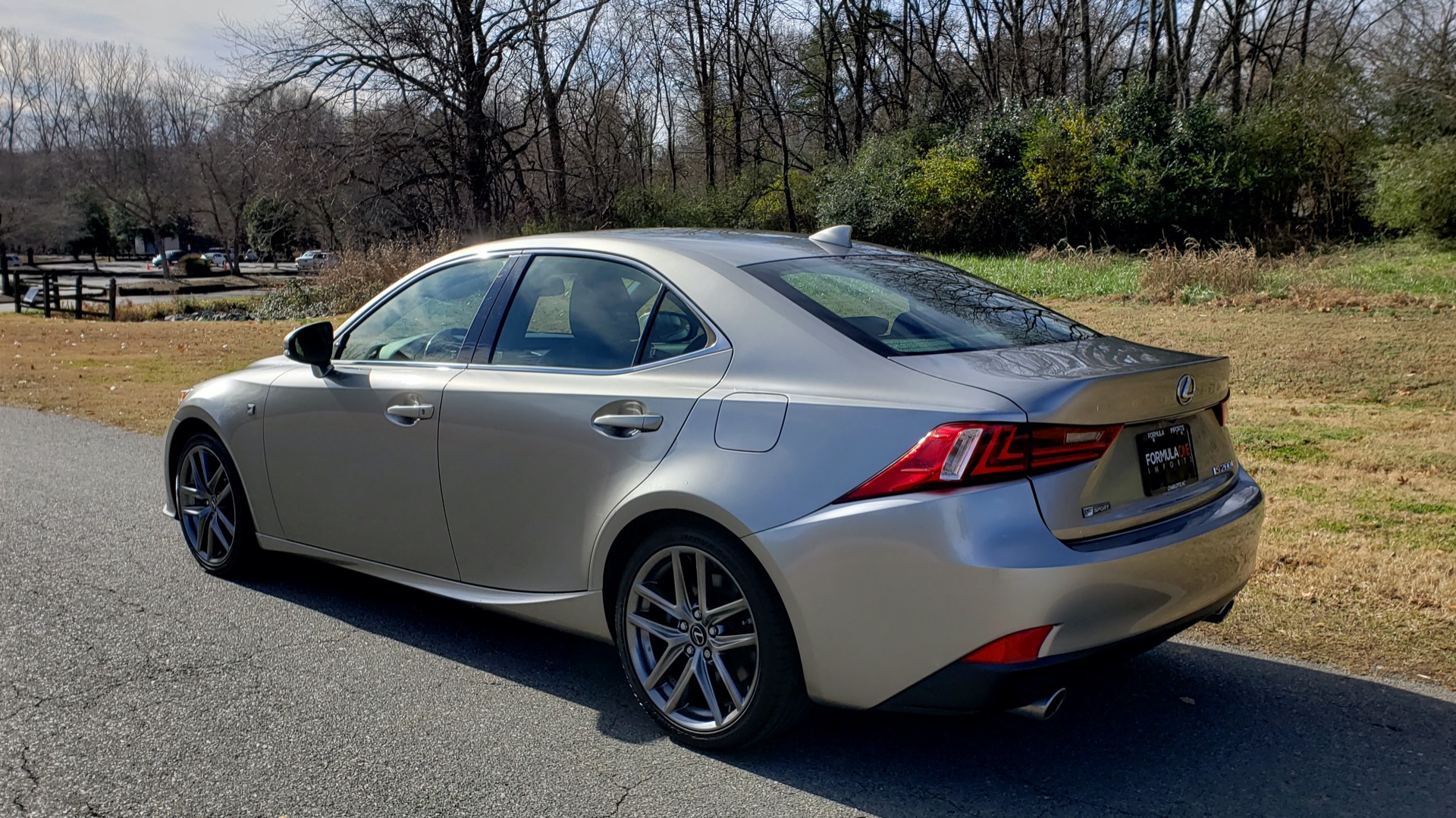 Used 2016 Lexus IS 200t F-SPORT / SUNROOF / NAV / BSM / DYNAMIC RADAR CRUISE for sale Sold at Formula Imports in Charlotte NC 28227 3