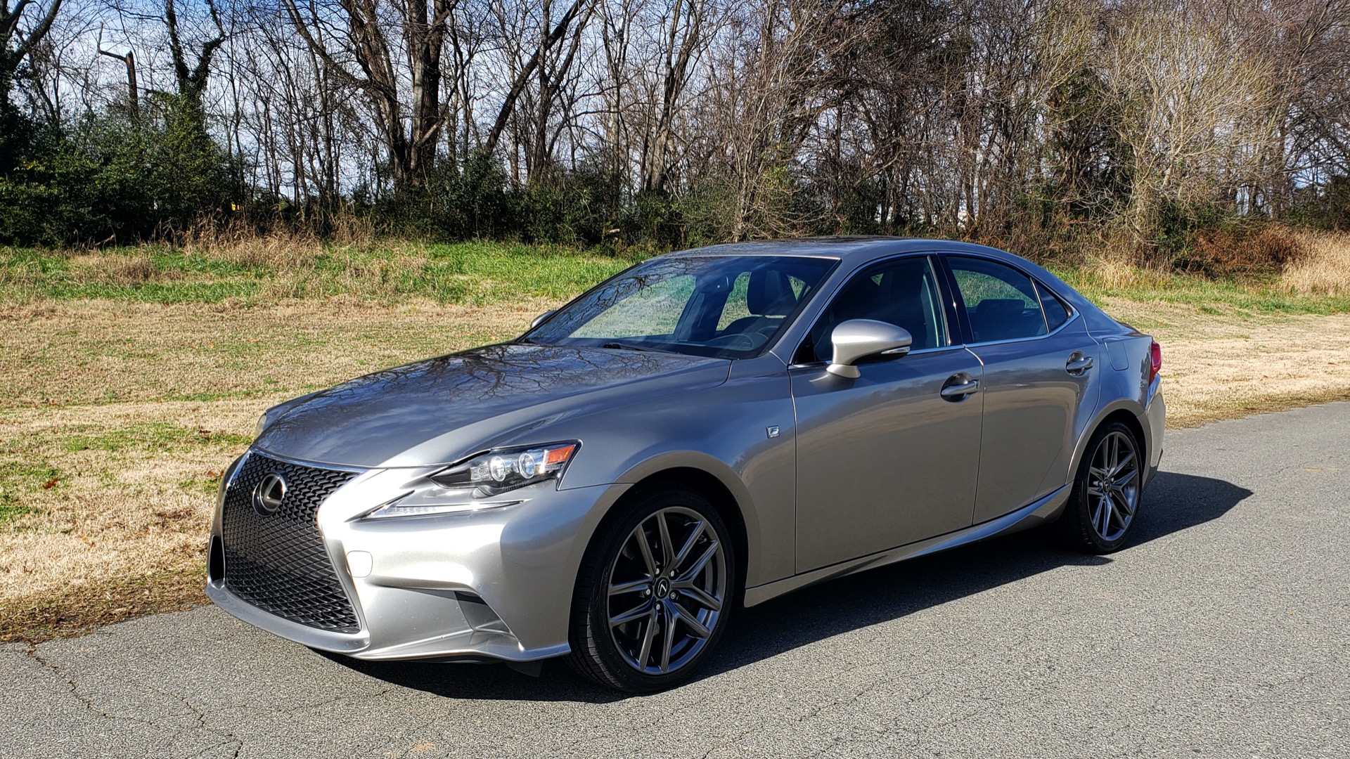 Used 2016 Lexus IS 200t F-SPORT / SUNROOF / NAV / BSM / DYNAMIC RADAR CRUISE for sale Sold at Formula Imports in Charlotte NC 28227 1