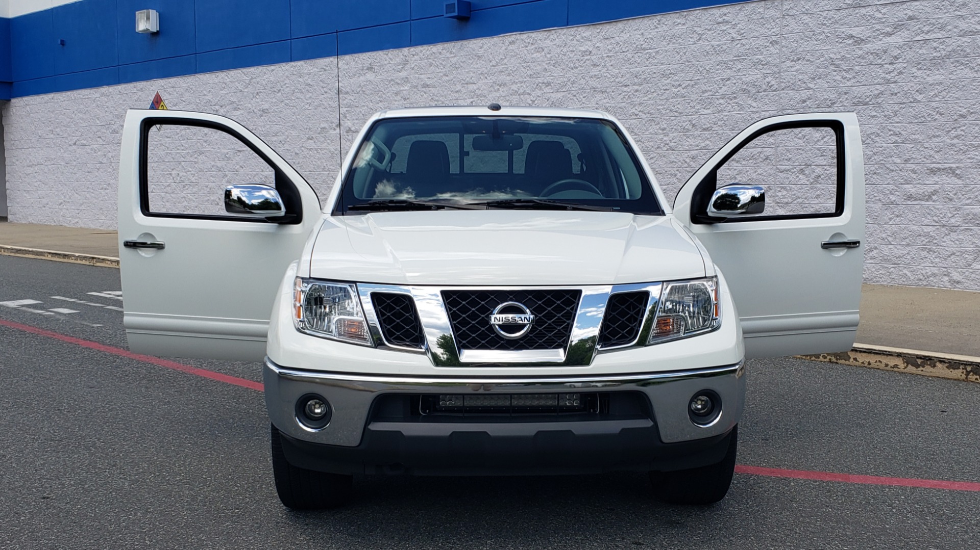 Used 2019 Nissan FRONTIER SL CREW CAB / 4X4 / NAV / SUNROOF / ROCKFORD FOSGATE / LOADED for sale Sold at Formula Imports in Charlotte NC 28227 20