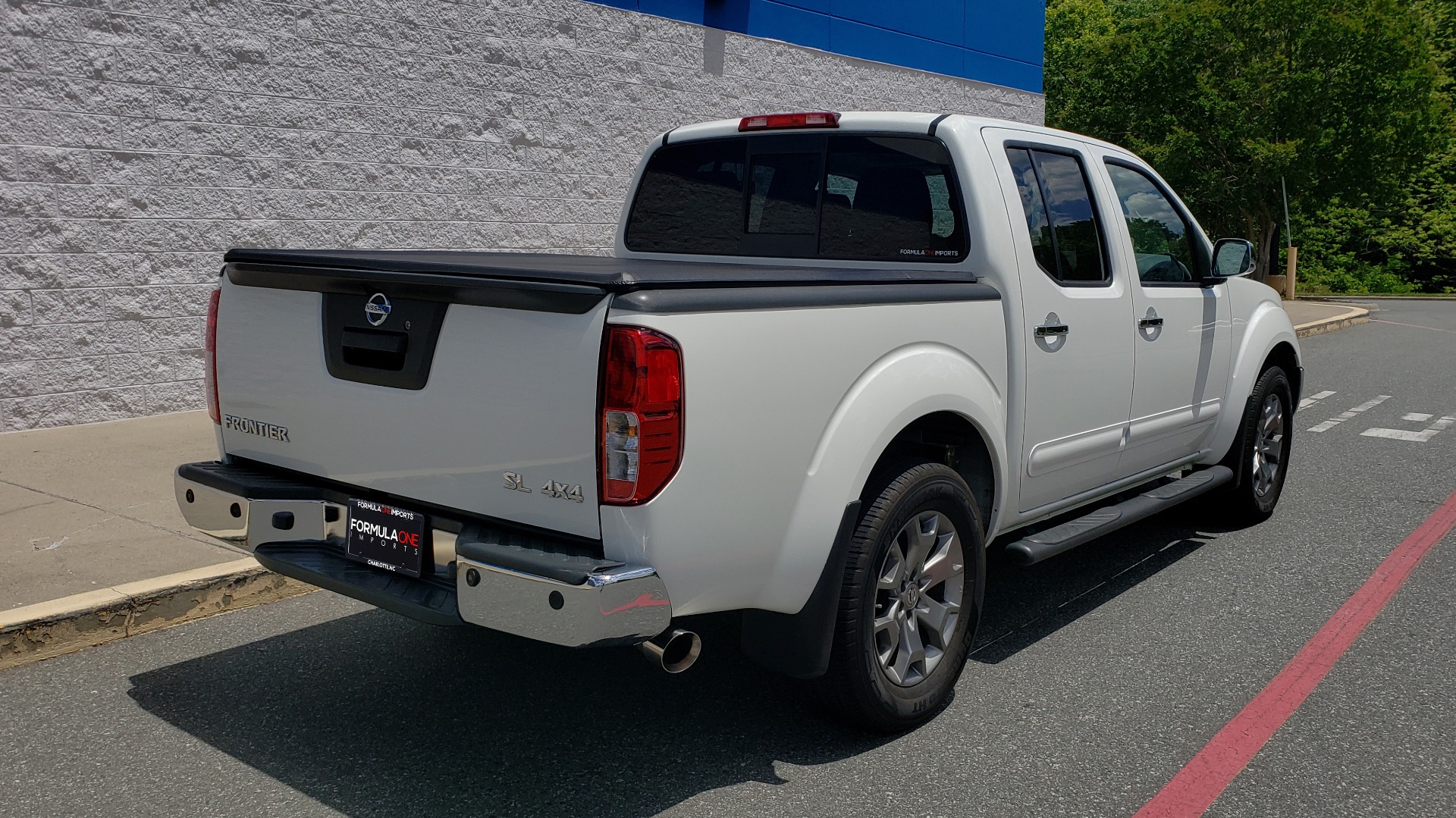 Used 2019 Nissan FRONTIER SL CREW CAB / 4X4 / NAV / SUNROOF / ROCKFORD FOSGATE / LOADED for sale Sold at Formula Imports in Charlotte NC 28227 4