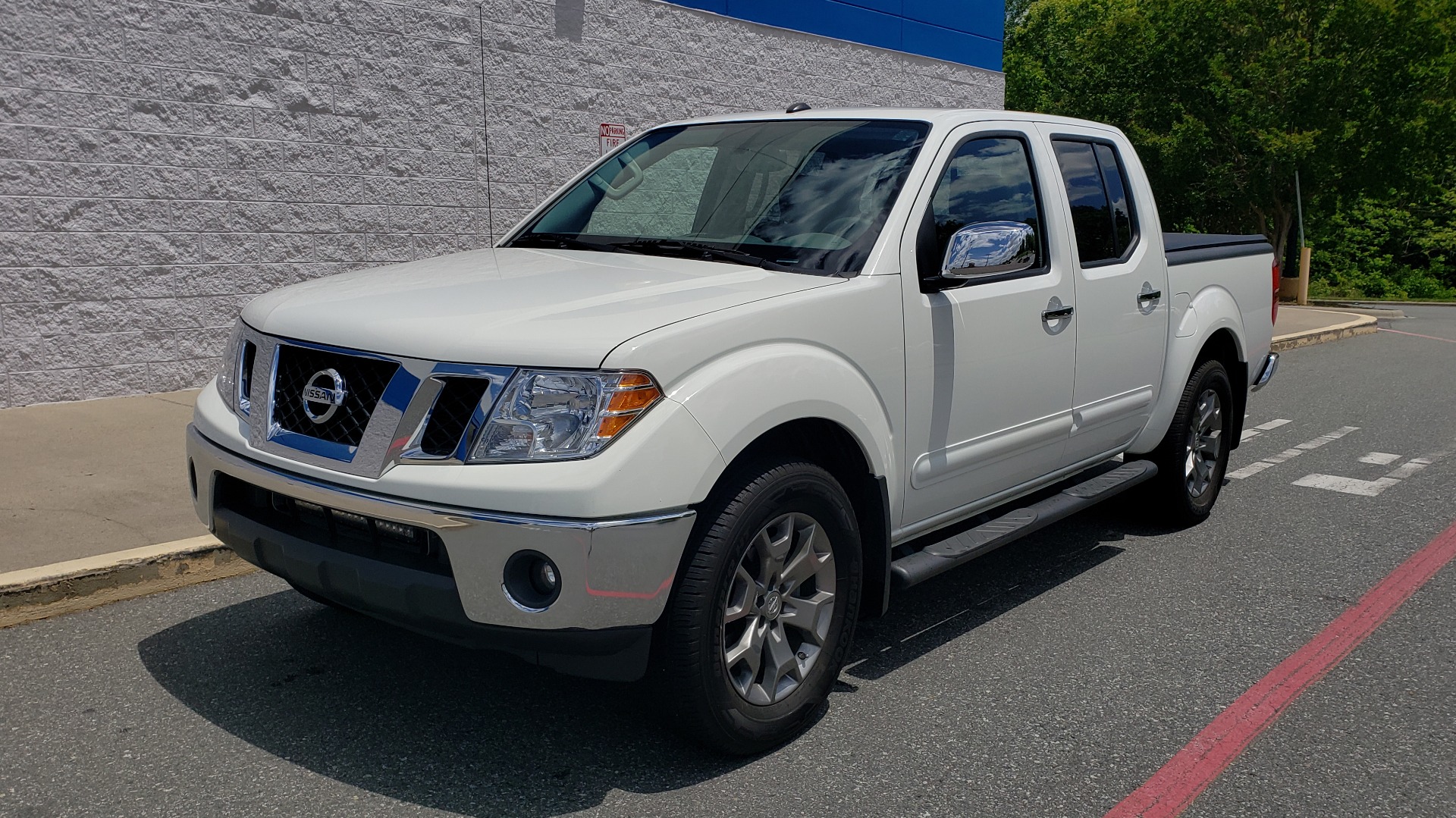 Used 2019 Nissan FRONTIER SL CREW CAB / 4X4 / NAV / SUNROOF / ROCKFORD FOSGATE / LOADED for sale Sold at Formula Imports in Charlotte NC 28227 5