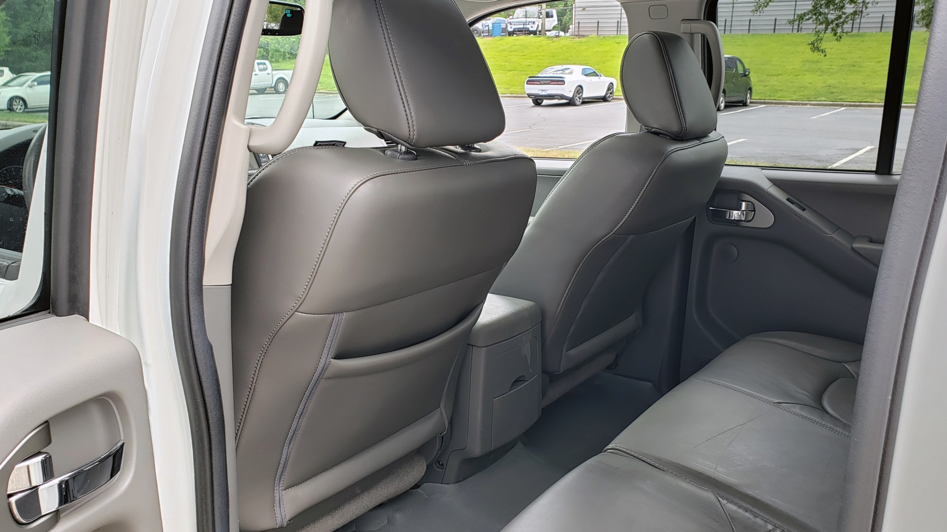 Used 2019 Nissan FRONTIER SL CREW CAB / 4X4 / NAV / SUNROOF / ROCKFORD FOSGATE / LOADED for sale Sold at Formula Imports in Charlotte NC 28227 55