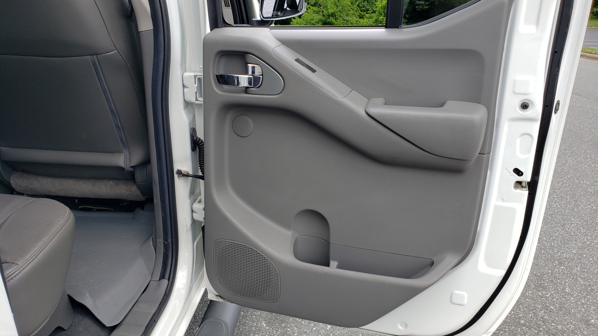Used 2019 Nissan FRONTIER SL CREW CAB / 4X4 / NAV / SUNROOF / ROCKFORD FOSGATE / LOADED for sale Sold at Formula Imports in Charlotte NC 28227 64