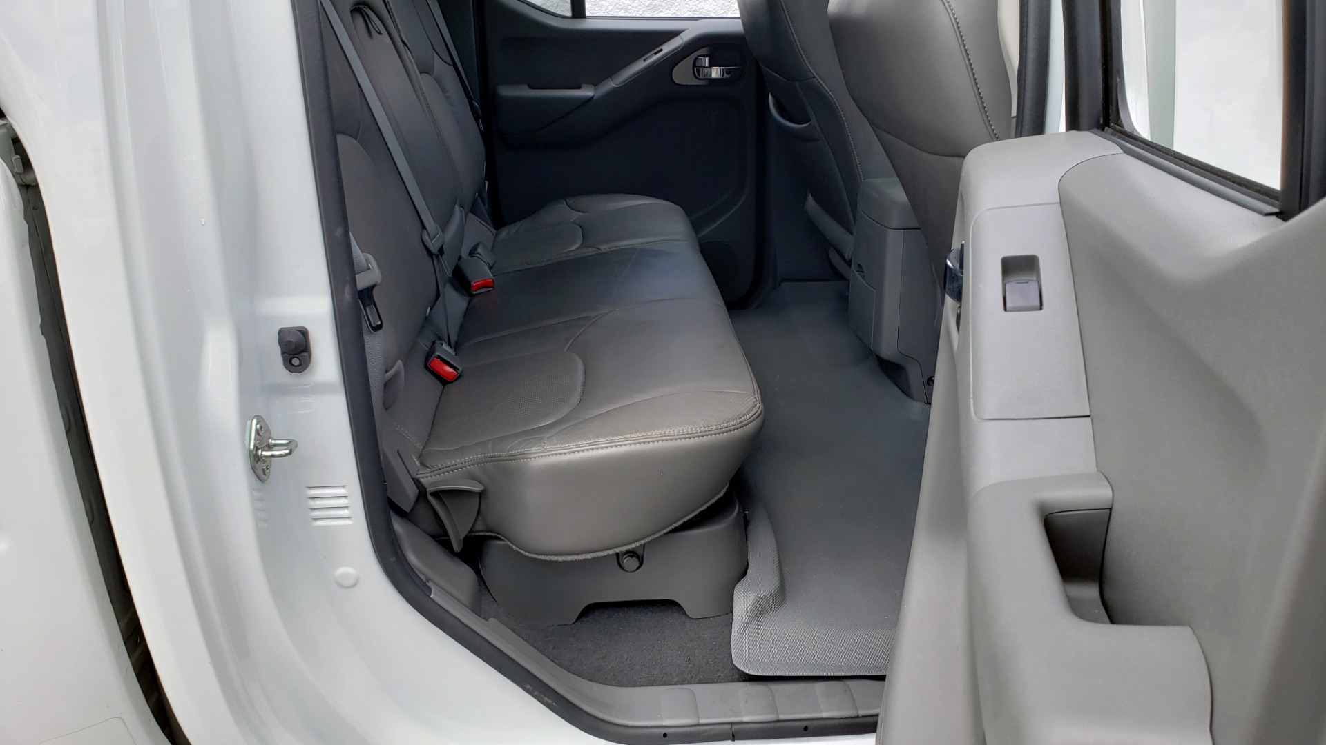 Used 2019 Nissan FRONTIER SL CREW CAB / 4X4 / NAV / SUNROOF / ROCKFORD FOSGATE / LOADED for sale Sold at Formula Imports in Charlotte NC 28227 65