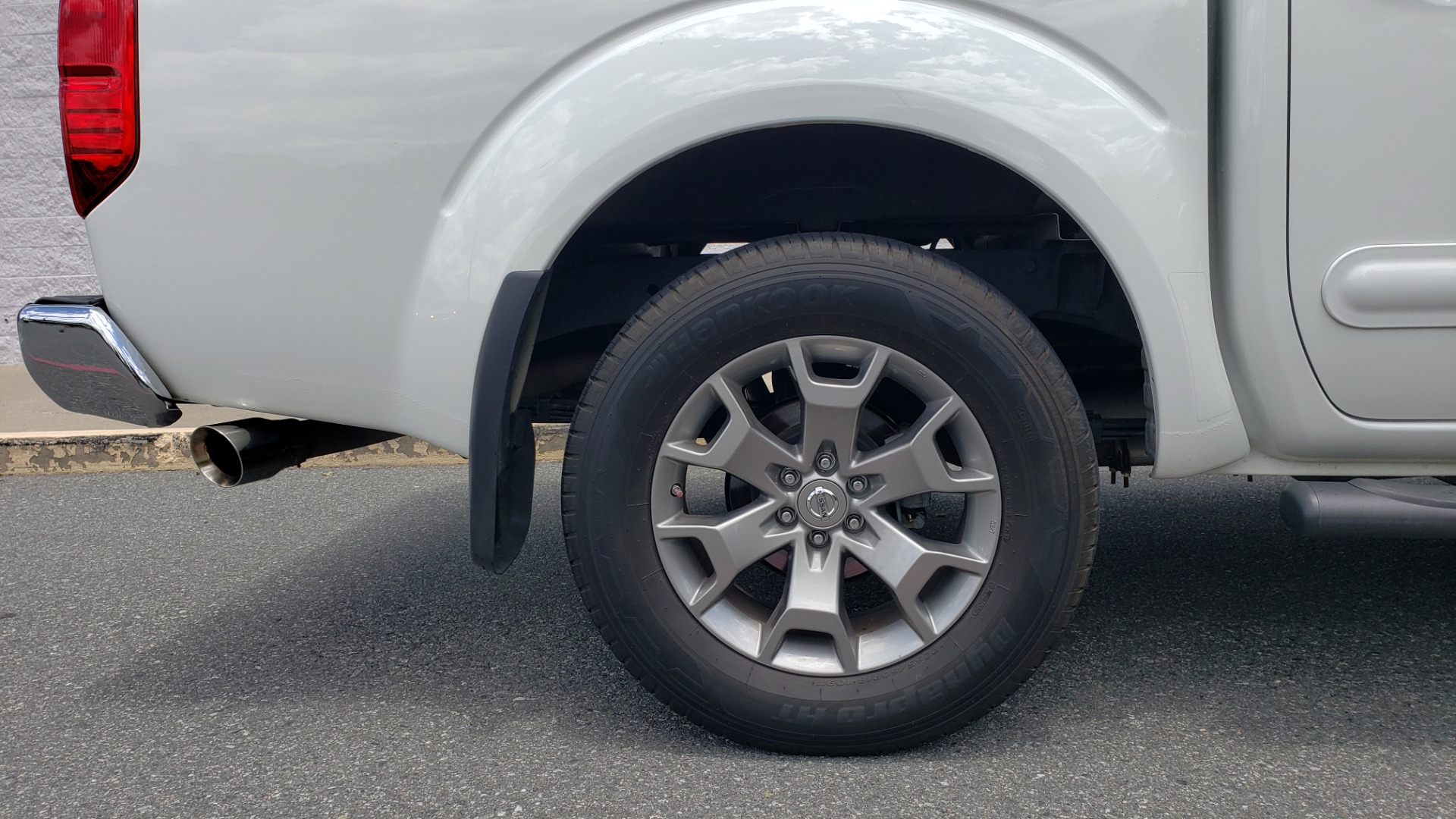 Used 2019 Nissan FRONTIER SL CREW CAB / 4X4 / NAV / SUNROOF / ROCKFORD FOSGATE / LOADED for sale Sold at Formula Imports in Charlotte NC 28227 82