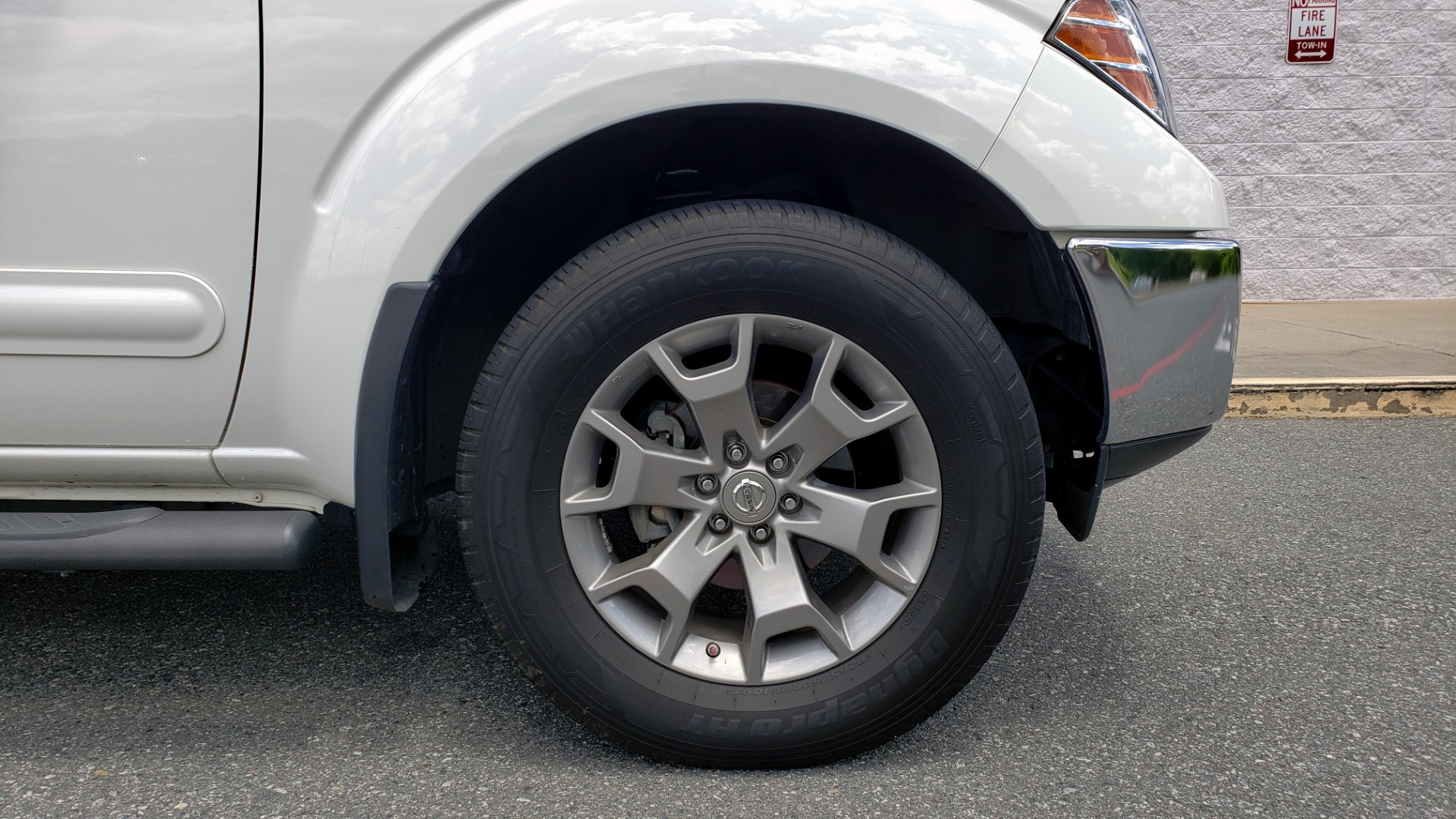 Used 2019 Nissan FRONTIER SL CREW CAB / 4X4 / NAV / SUNROOF / ROCKFORD FOSGATE / LOADED for sale Sold at Formula Imports in Charlotte NC 28227 83