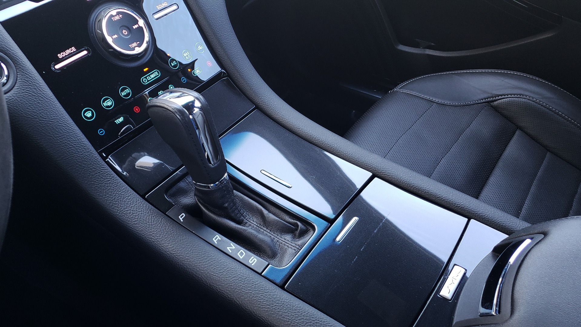 Used 2015 Ford TAURUS SHO 3.5L ECOBOOST V6 / NAV / SUNROOF / HTD STS / BSM / REARVIEW for sale Sold at Formula Imports in Charlotte NC 28227 37