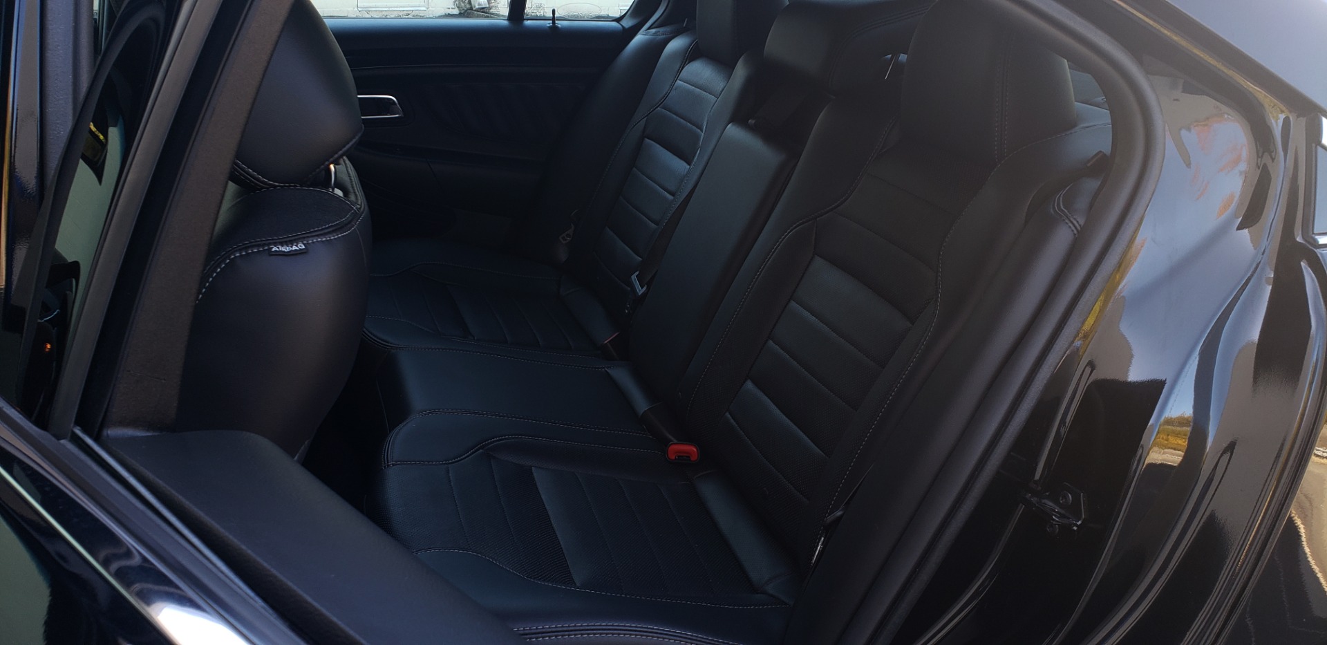 Used 2015 Ford TAURUS SHO 3.5L ECOBOOST V6 / NAV / SUNROOF / HTD STS / BSM / REARVIEW for sale Sold at Formula Imports in Charlotte NC 28227 55