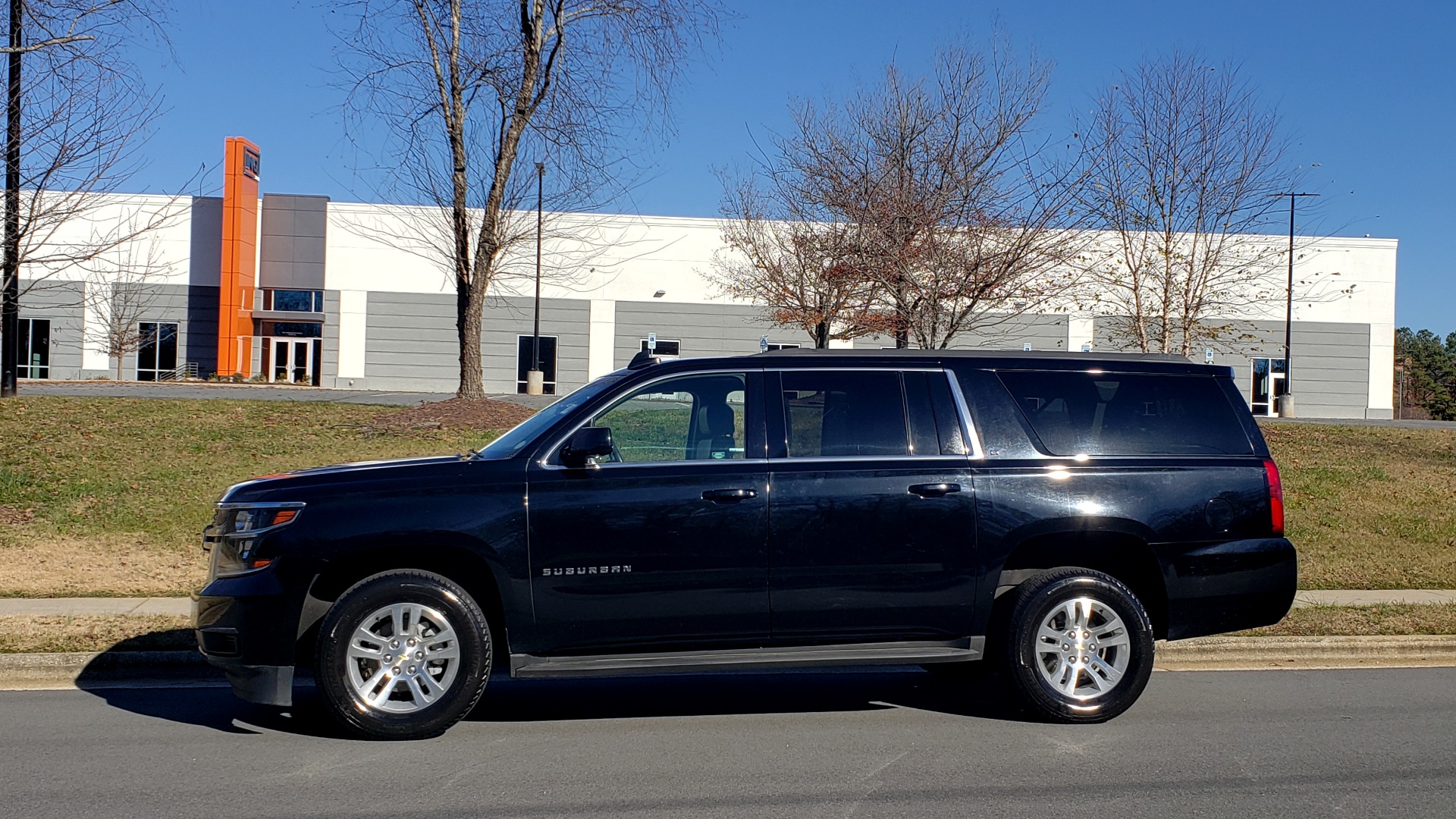 Used 2015 Chevrolet SUBURBAN LT 2WD / NAV / LEATHER / BOSE / 3-ROW / REARVIEW for sale Sold at Formula Imports in Charlotte NC 28227 2