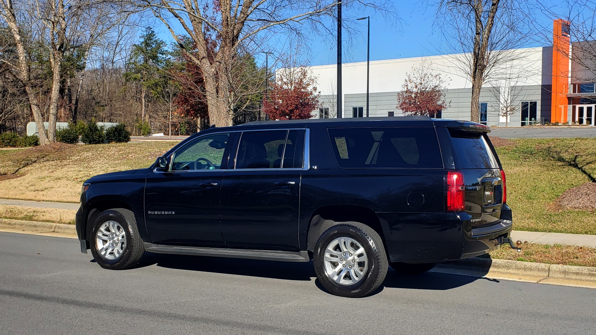 Used 2015 Chevrolet SUBURBAN LT 2WD / NAV / LEATHER / BOSE / 3-ROW / REARVIEW for sale Sold at Formula Imports in Charlotte NC 28227 3