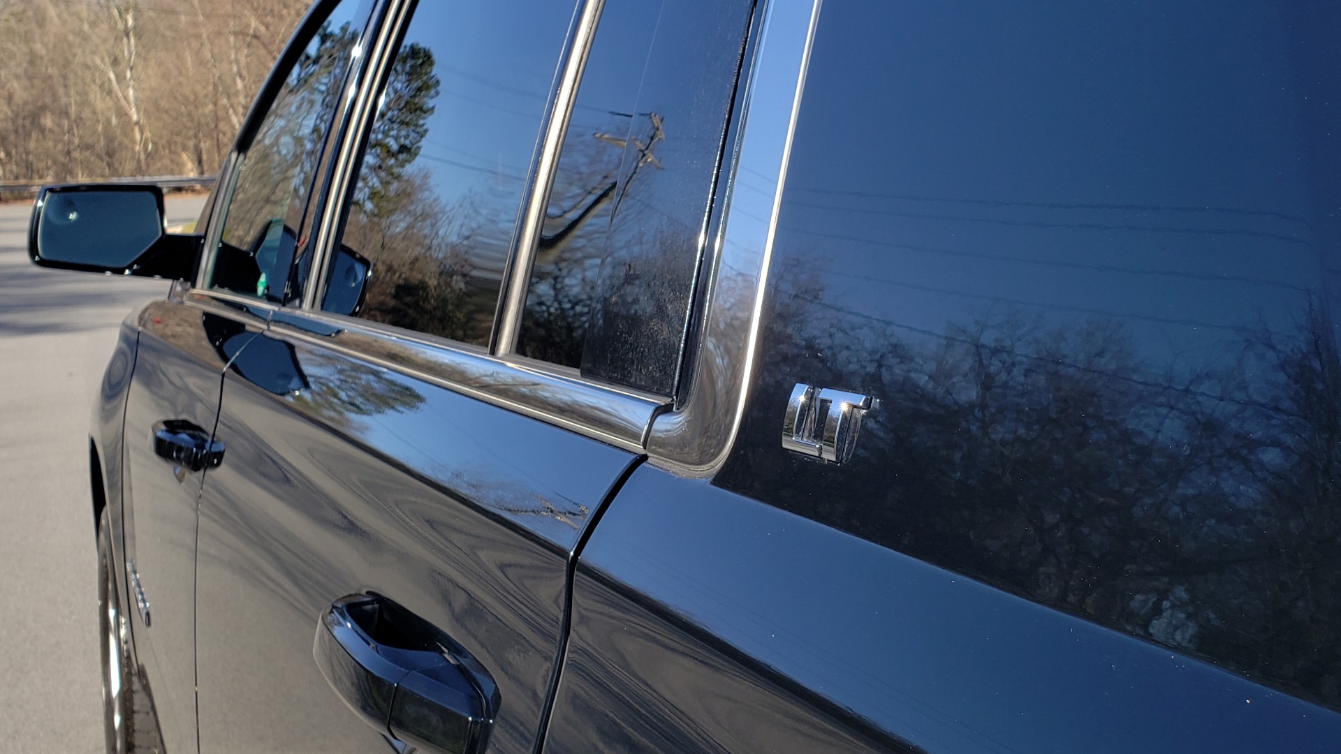 Used 2015 Chevrolet SUBURBAN LT 2WD / NAV / LEATHER / BOSE / 3-ROW / REARVIEW for sale Sold at Formula Imports in Charlotte NC 28227 9