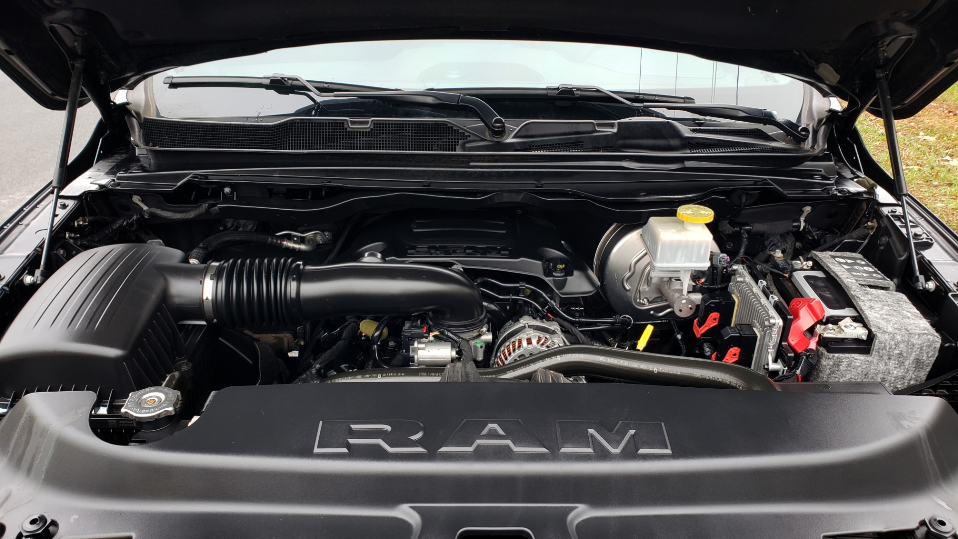 Used 2019 Ram 1500 LARAMIE SPORT / 2WD / 5.7L HEMI / NAV / BLIND SPOT / HTD STS / REARVIEW for sale Sold at Formula Imports in Charlotte NC 28227 22