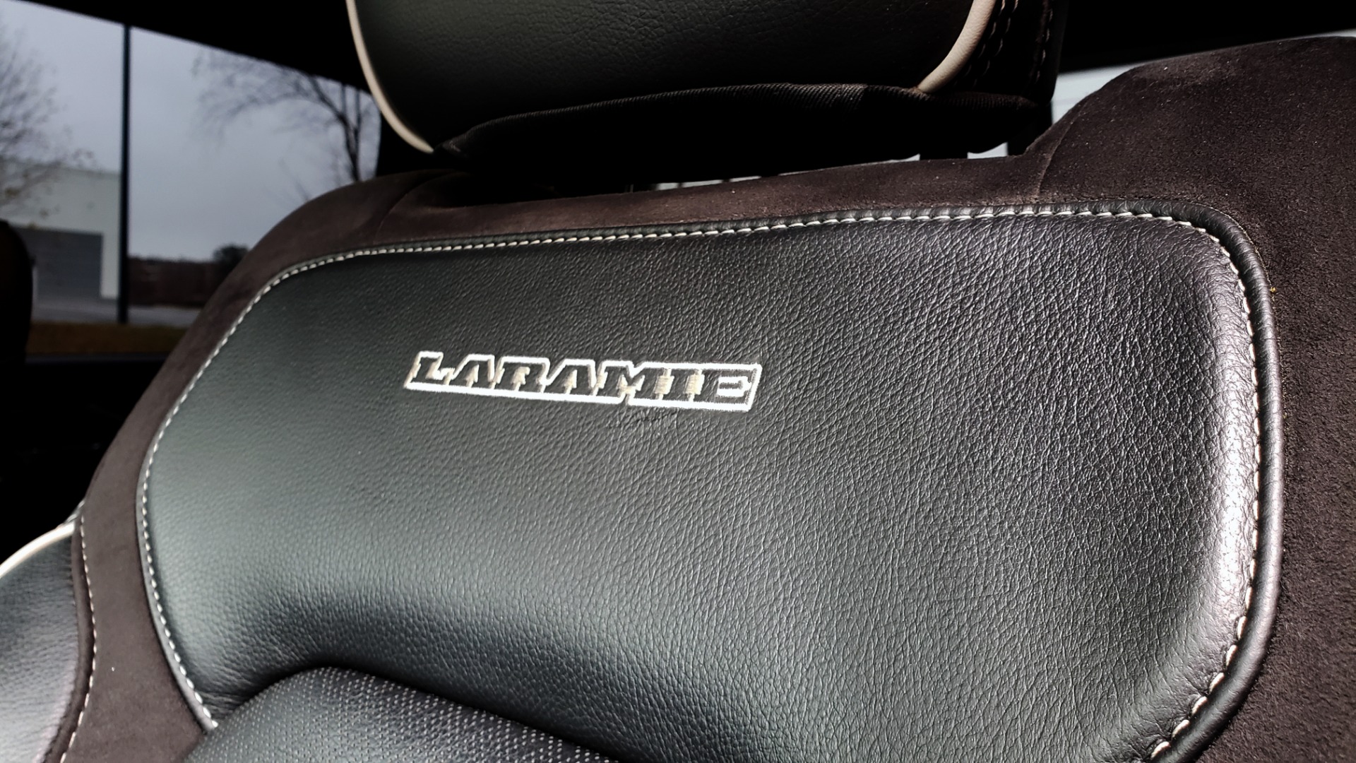 Used 2019 Ram 1500 LARAMIE SPORT / 2WD / 5.7L HEMI / NAV / BLIND SPOT / HTD STS / REARVIEW for sale Sold at Formula Imports in Charlotte NC 28227 46