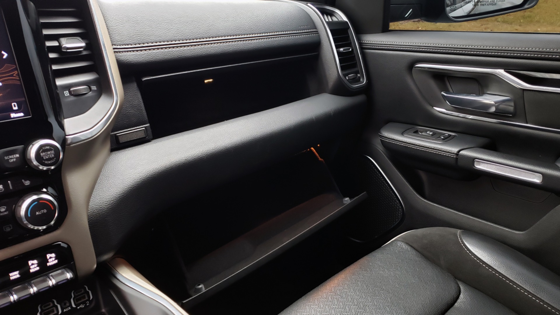 Used 2019 Ram 1500 LARAMIE SPORT / 2WD / 5.7L HEMI / NAV / BLIND SPOT / HTD STS / REARVIEW for sale Sold at Formula Imports in Charlotte NC 28227 62
