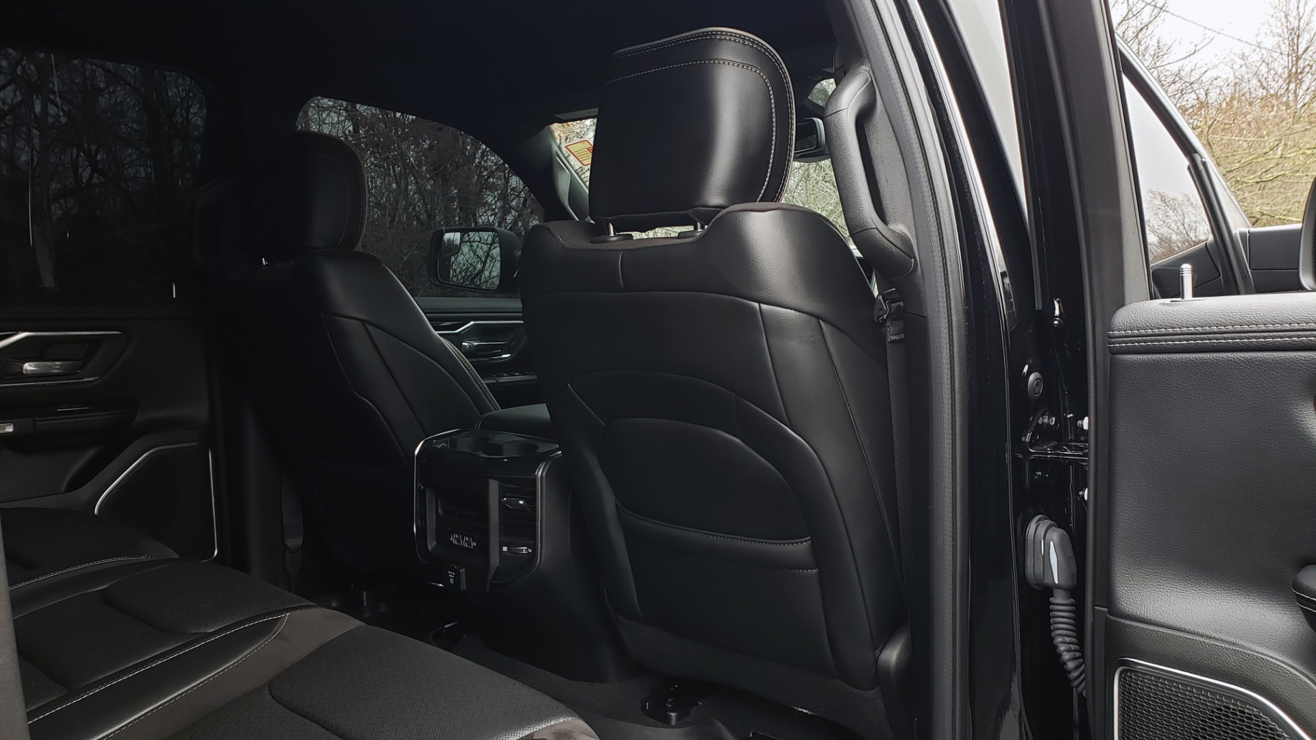 Used 2019 Ram 1500 LARAMIE SPORT / 2WD / 5.7L HEMI / NAV / BLIND SPOT / HTD STS / REARVIEW for sale Sold at Formula Imports in Charlotte NC 28227 93