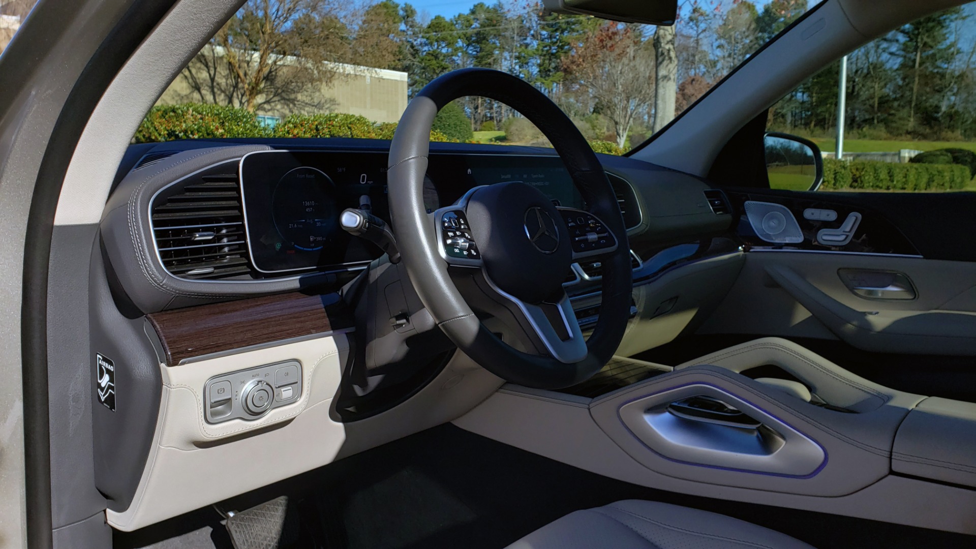 Used 2020 Mercedes-Benz GLE 350 PREMIUM / NAV / PARK ASST / NIGHT PKG / AMG LINE EXT / REARVIEW for sale Sold at Formula Imports in Charlotte NC 28227 44