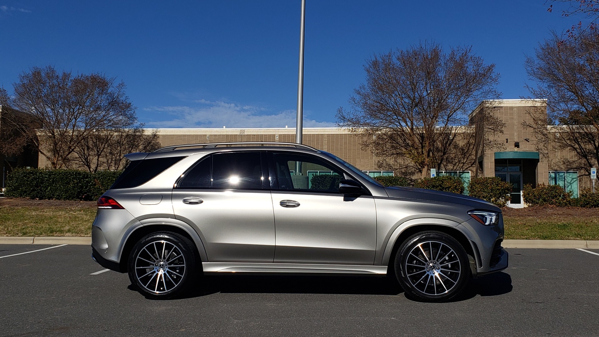 Used 2020 Mercedes-Benz GLE 350 PREMIUM / NAV / PARK ASST / NIGHT PKG / AMG LINE EXT / REARVIEW for sale Sold at Formula Imports in Charlotte NC 28227 9