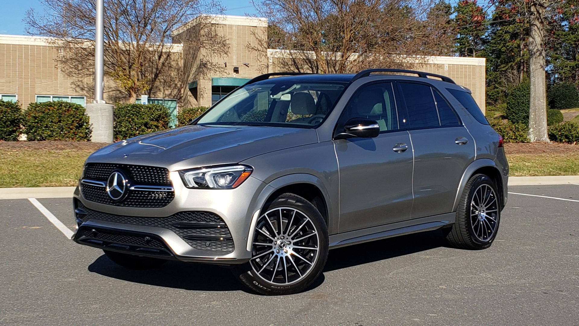 Used 2020 Mercedes-Benz GLE 350 PREMIUM / NAV / PARK ASST / NIGHT PKG / AMG LINE EXT / REARVIEW for sale Sold at Formula Imports in Charlotte NC 28227 1