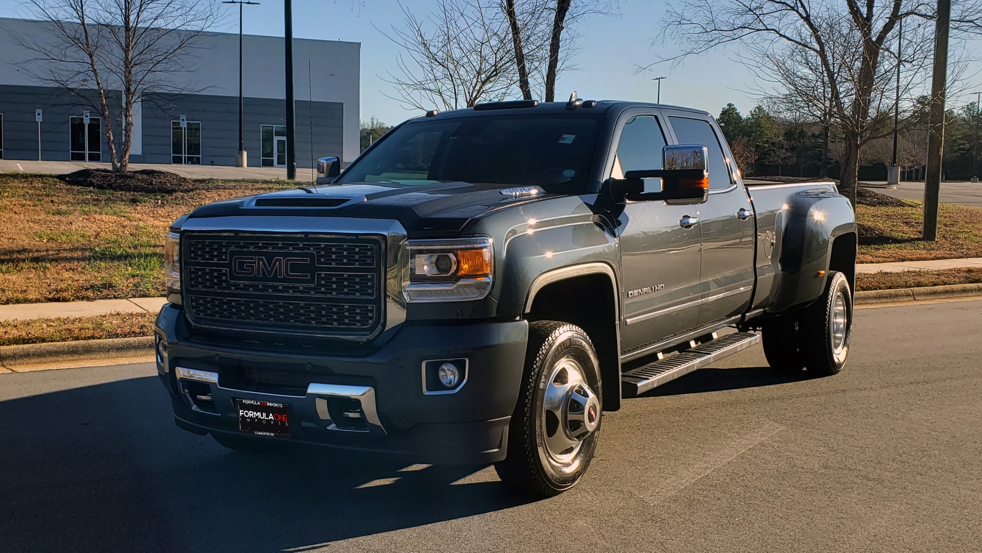 Used 2018 GMC SIERRA 3500HD DENALI 4X4 DUALLY / 6.6L DURAMAX PLUS / NAV / SUNROOF / REARVIEW for sale Sold at Formula Imports in Charlotte NC 28227 4