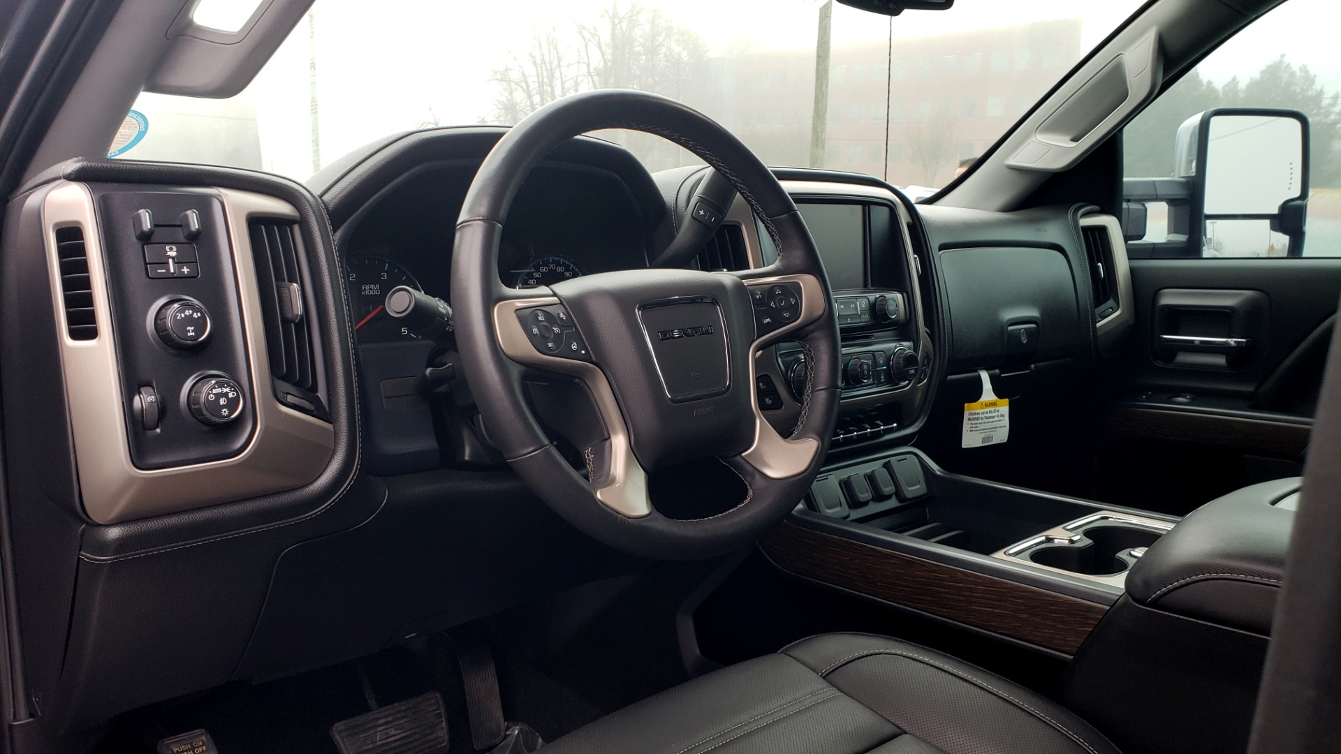 Used 2018 GMC SIERRA 3500HD DENALI 4X4 DUALLY / 6.6L DURAMAX PLUS / NAV / SUNROOF / REARVIEW for sale Sold at Formula Imports in Charlotte NC 28227 41