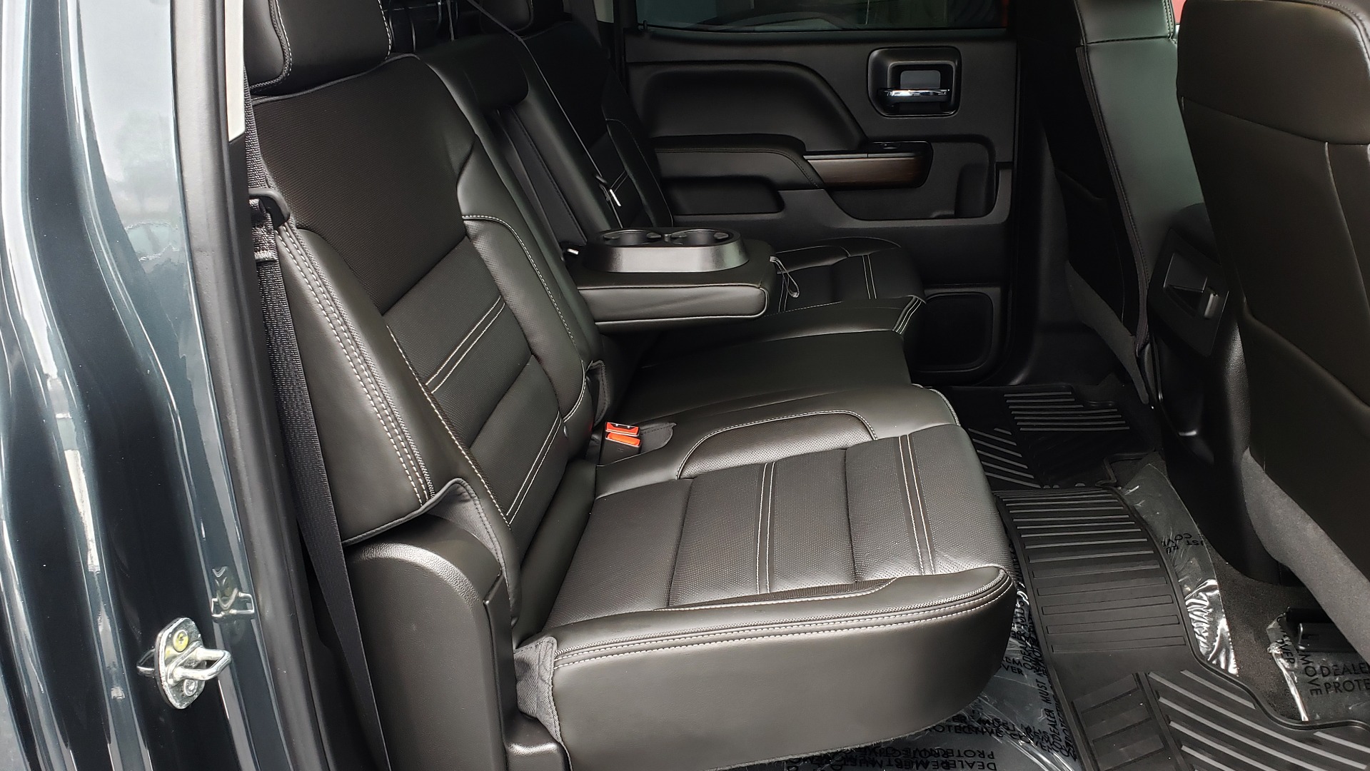 Used 2018 GMC SIERRA 3500HD DENALI 4X4 DUALLY / 6.6L DURAMAX PLUS / NAV / SUNROOF / REARVIEW for sale Sold at Formula Imports in Charlotte NC 28227 60