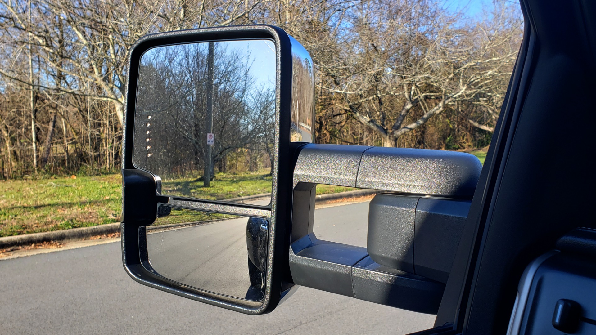 Used 2018 GMC SIERRA 3500HD DENALI 4X4 DUALLY / 6.6L DURAMAX PLUS / NAV / SUNROOF / REARVIEW for sale Sold at Formula Imports in Charlotte NC 28227 9