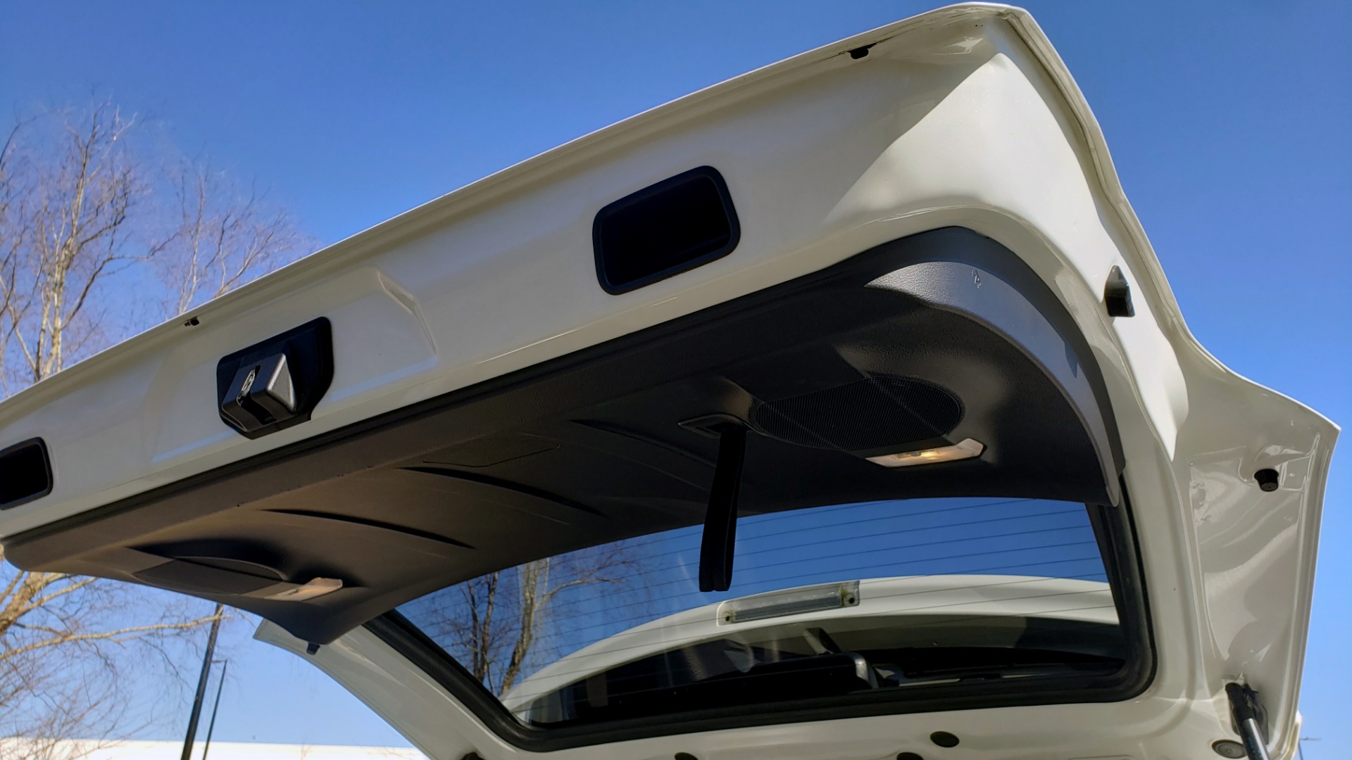 Used 2018 Toyota 4RUNNER LIMITED 4X4 / 4.0L V6 / AUTO / NAV / SUNROOF / JBL AUDIO / REARVIEW for sale Sold at Formula Imports in Charlotte NC 28227 16