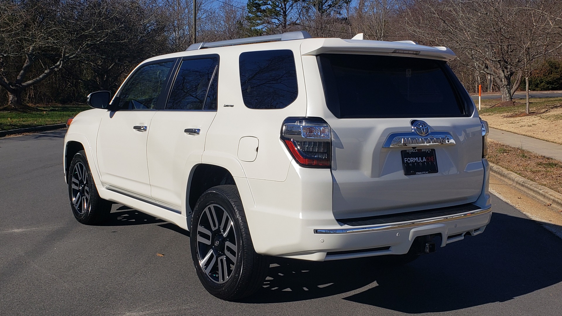 Used 2018 Toyota 4RUNNER LIMITED 4X4 / 4.0L V6 / AUTO / NAV / SUNROOF / JBL AUDIO / REARVIEW for sale Sold at Formula Imports in Charlotte NC 28227 3