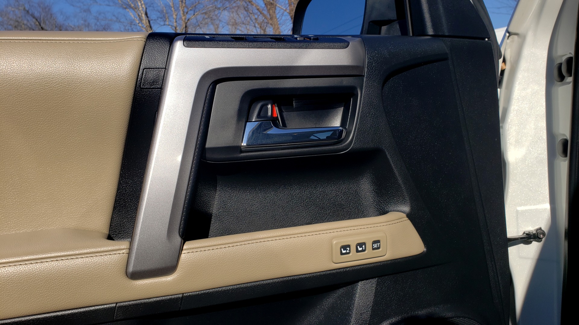 Used 2018 Toyota 4RUNNER LIMITED 4X4 / 4.0L V6 / AUTO / NAV / SUNROOF / JBL AUDIO / REARVIEW for sale Sold at Formula Imports in Charlotte NC 28227 32