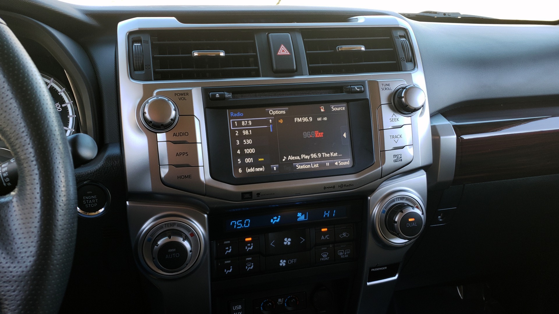 Used 2018 Toyota 4RUNNER LIMITED 4X4 / 4.0L V6 / AUTO / NAV / SUNROOF / JBL AUDIO / REARVIEW for sale Sold at Formula Imports in Charlotte NC 28227 44