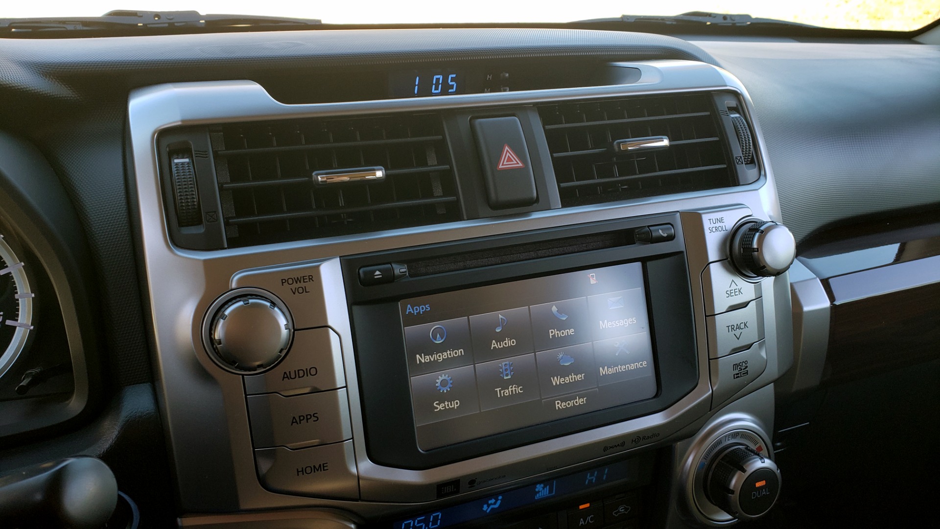 Used 2018 Toyota 4RUNNER LIMITED 4X4 / 4.0L V6 / AUTO / NAV / SUNROOF / JBL AUDIO / REARVIEW for sale Sold at Formula Imports in Charlotte NC 28227 47
