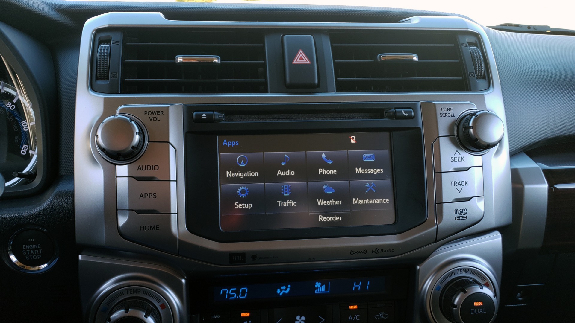 Used 2018 Toyota 4RUNNER LIMITED 4X4 / 4.0L V6 / AUTO / NAV / SUNROOF / JBL AUDIO / REARVIEW for sale Sold at Formula Imports in Charlotte NC 28227 49
