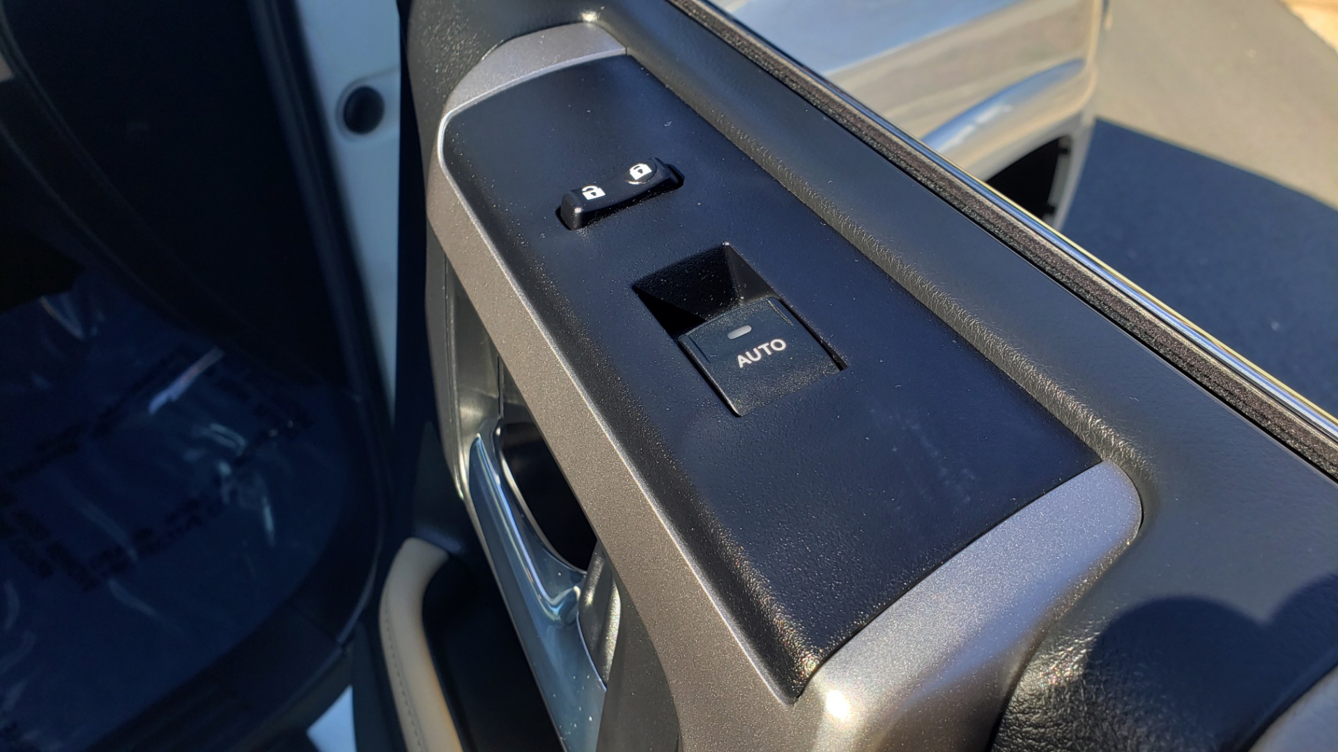 Used 2018 Toyota 4RUNNER LIMITED 4X4 / 4.0L V6 / AUTO / NAV / SUNROOF / JBL AUDIO / REARVIEW for sale Sold at Formula Imports in Charlotte NC 28227 68