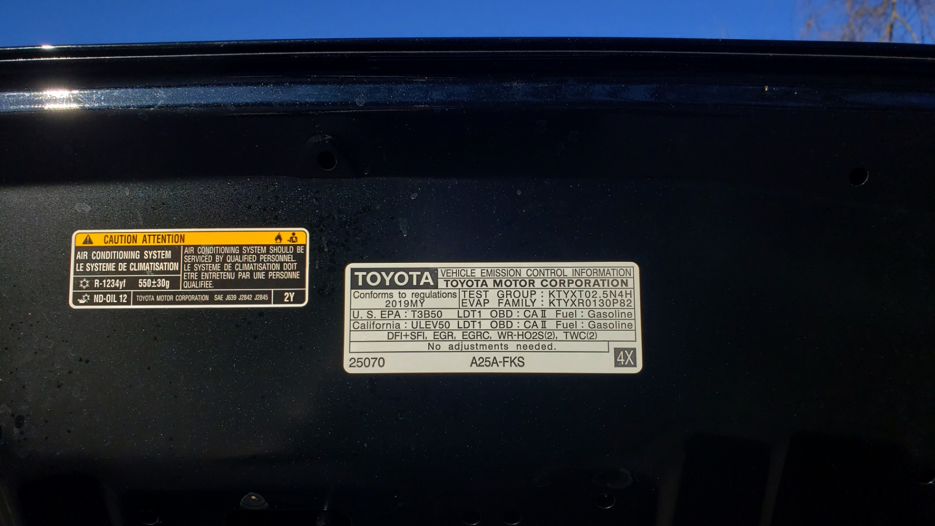 Used 2019 Toyota RAV4 LE / 2.5L I4 / 8-SPEED AUTO / LTA / PCS / RSA / REARVIEW for sale Sold at Formula Imports in Charlotte NC 28227 12