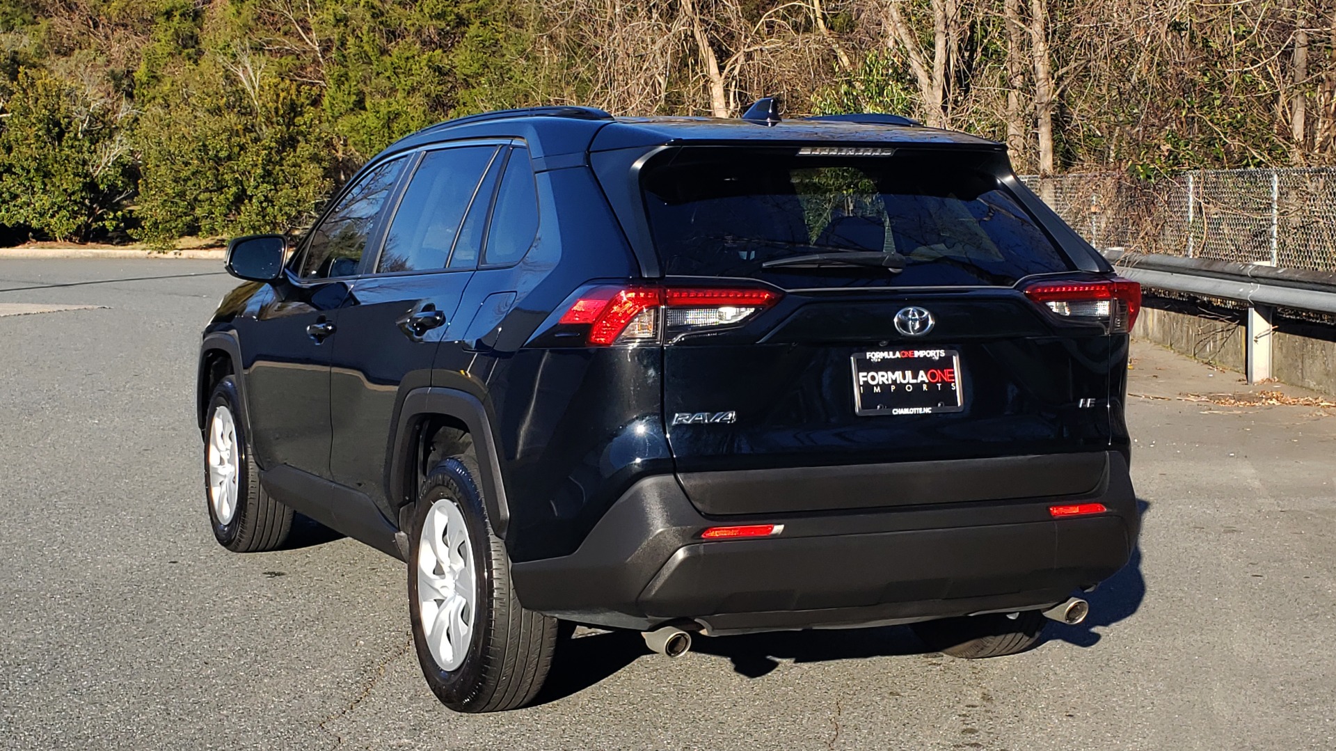 Used 2019 Toyota RAV4 LE / 2.5L I4 / 8-SPEED AUTO / LTA / PCS / RSA / REARVIEW for sale Sold at Formula Imports in Charlotte NC 28227 3