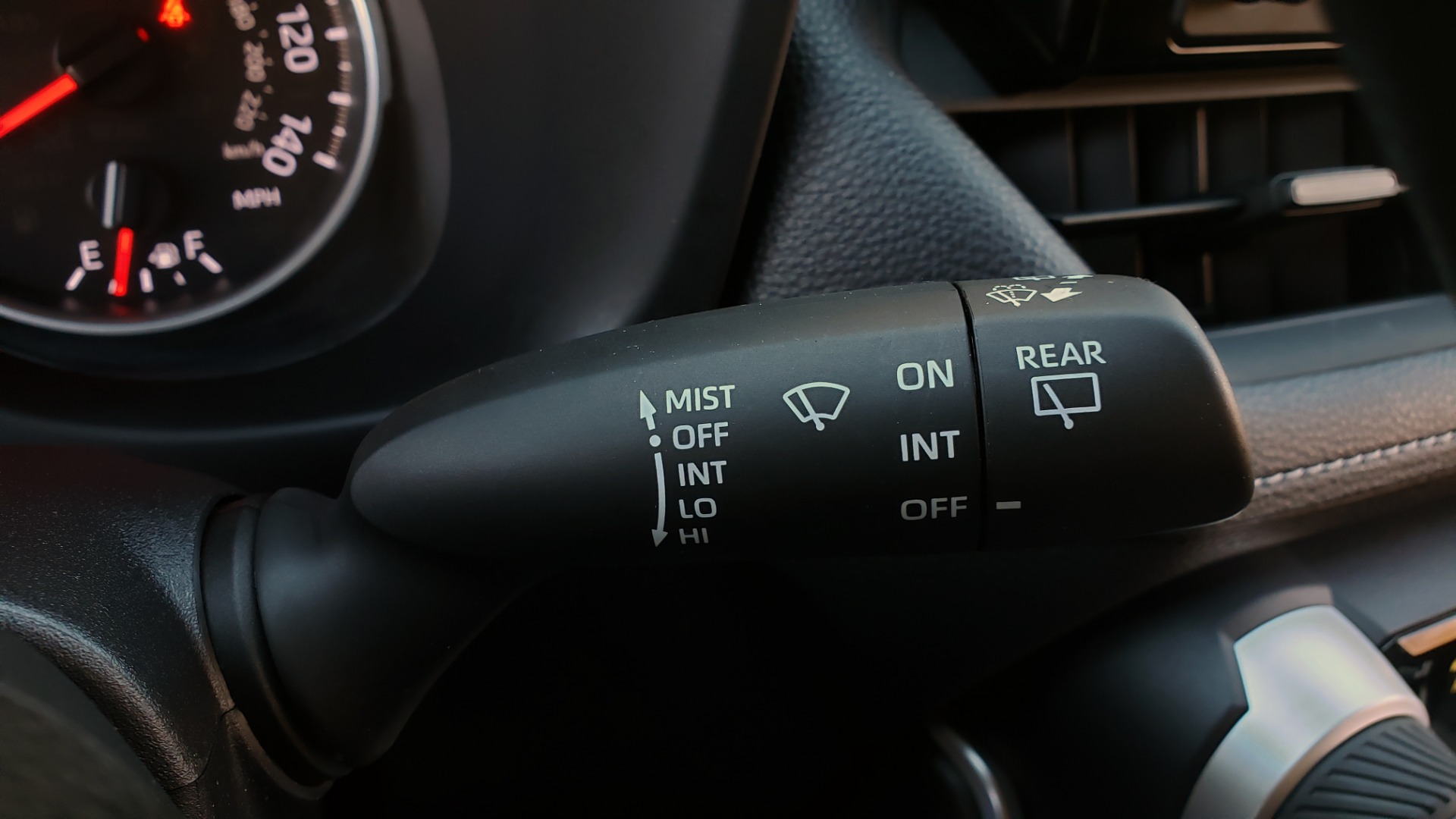Used 2019 Toyota RAV4 LE / 2.5L I4 / 8-SPEED AUTO / LTA / PCS / RSA / REARVIEW for sale Sold at Formula Imports in Charlotte NC 28227 38
