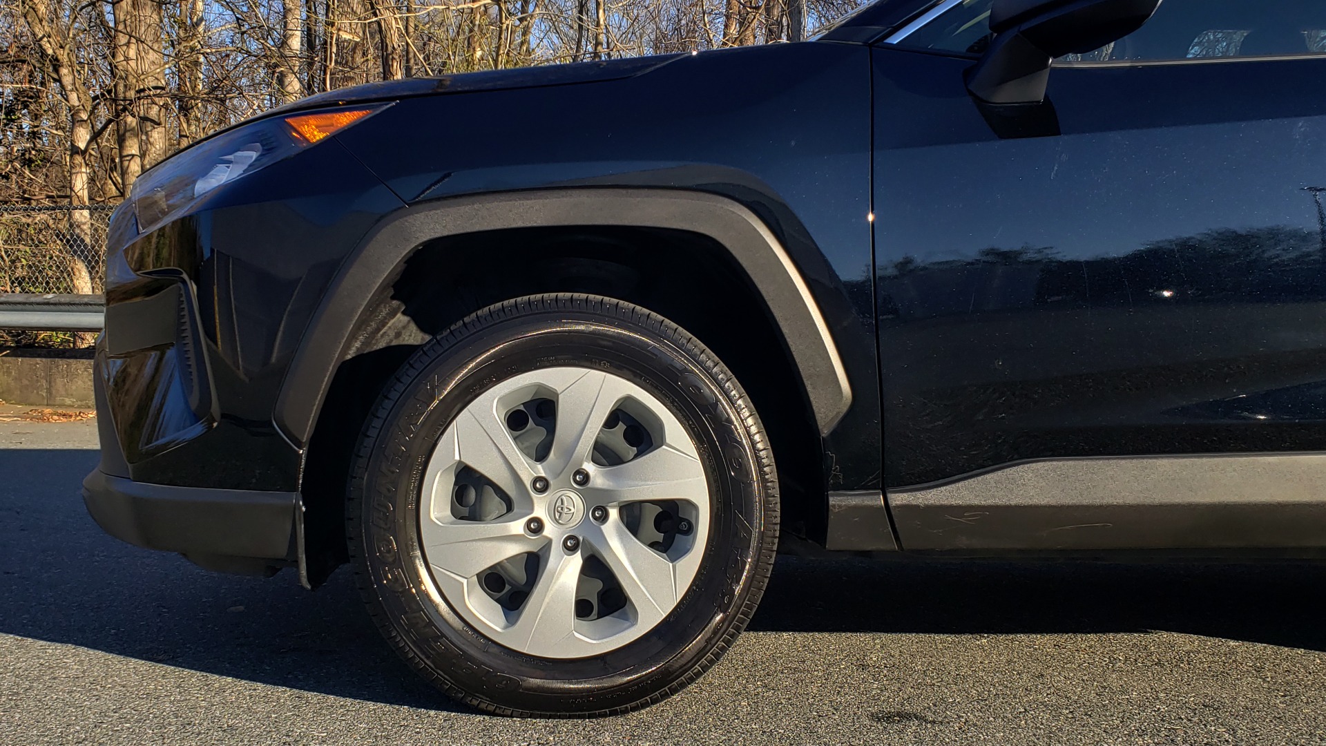 Used 2019 Toyota RAV4 LE / 2.5L I4 / 8-SPEED AUTO / LTA / PCS / RSA / REARVIEW for sale Sold at Formula Imports in Charlotte NC 28227 72